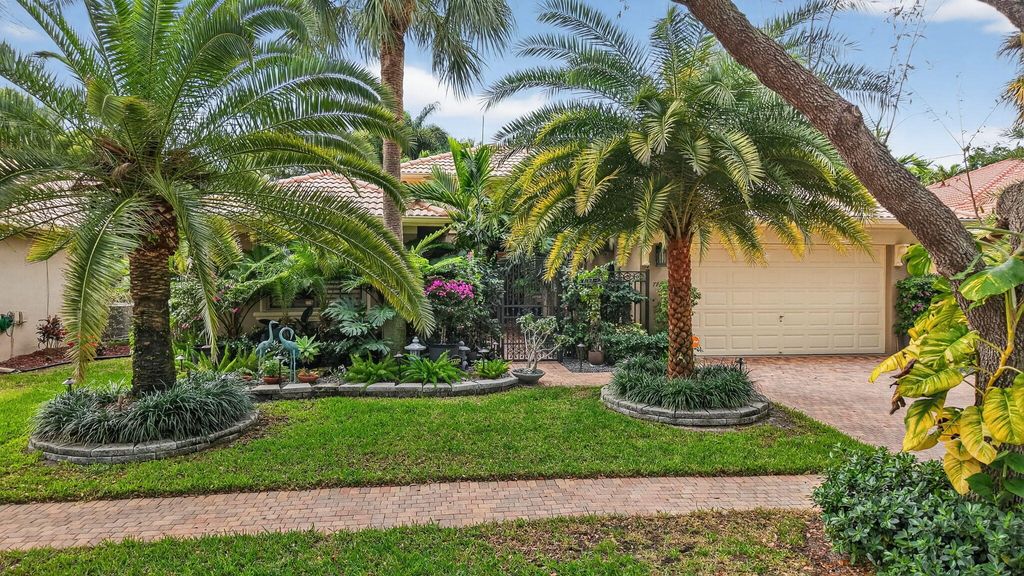 Photo of 7723 Via Grande, Boynton Beach, FL 33437 (MLS # R11159364)