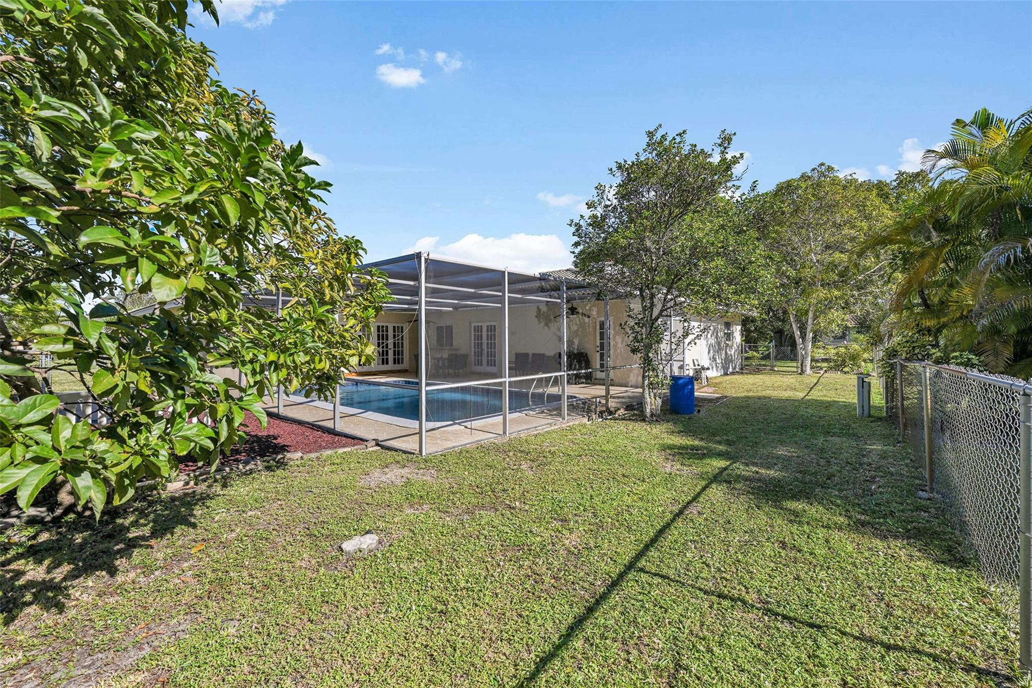 FOREST HILLS - Residential