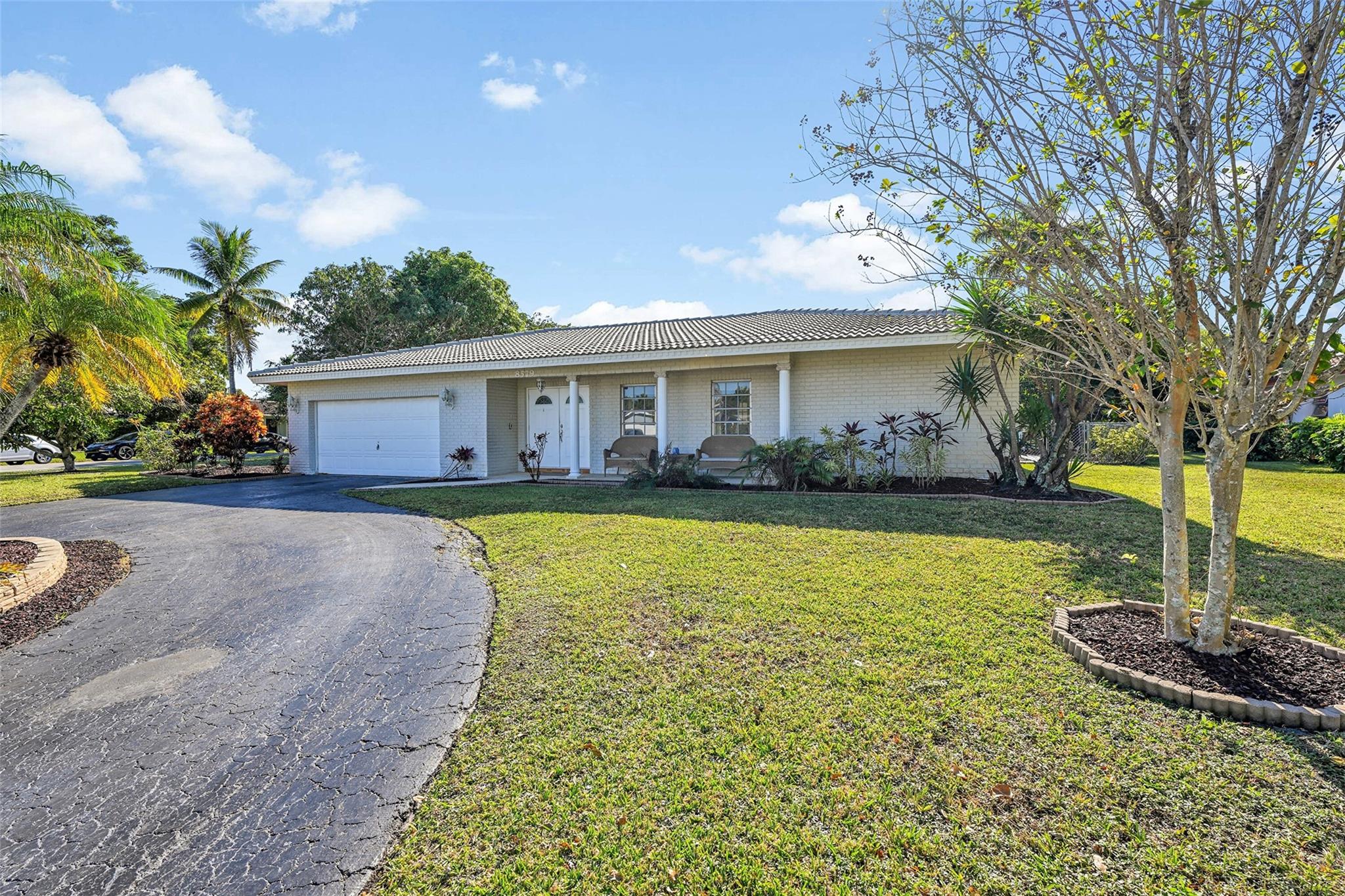 FOREST HILLS - Residential