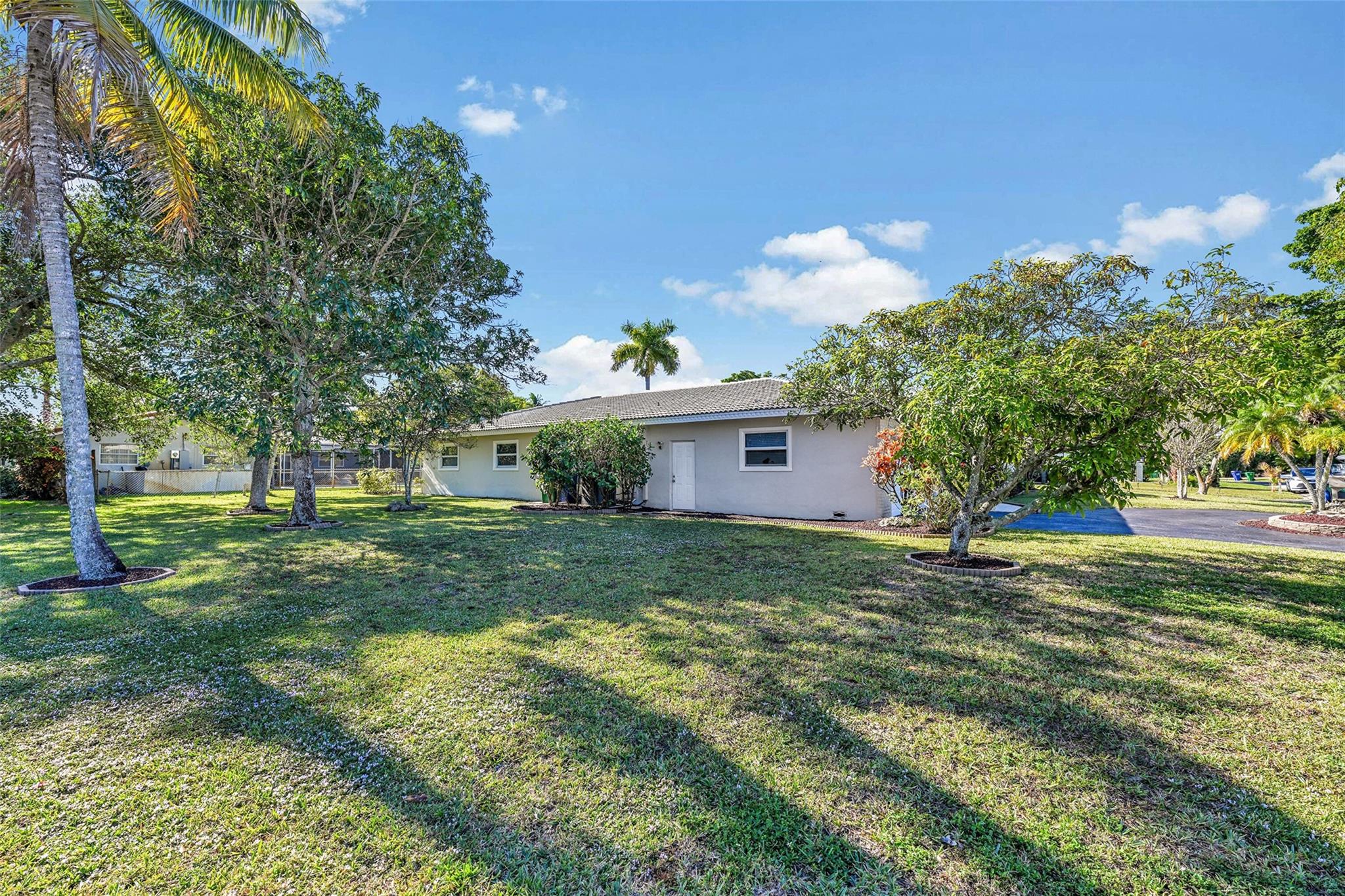 FOREST HILLS - Residential