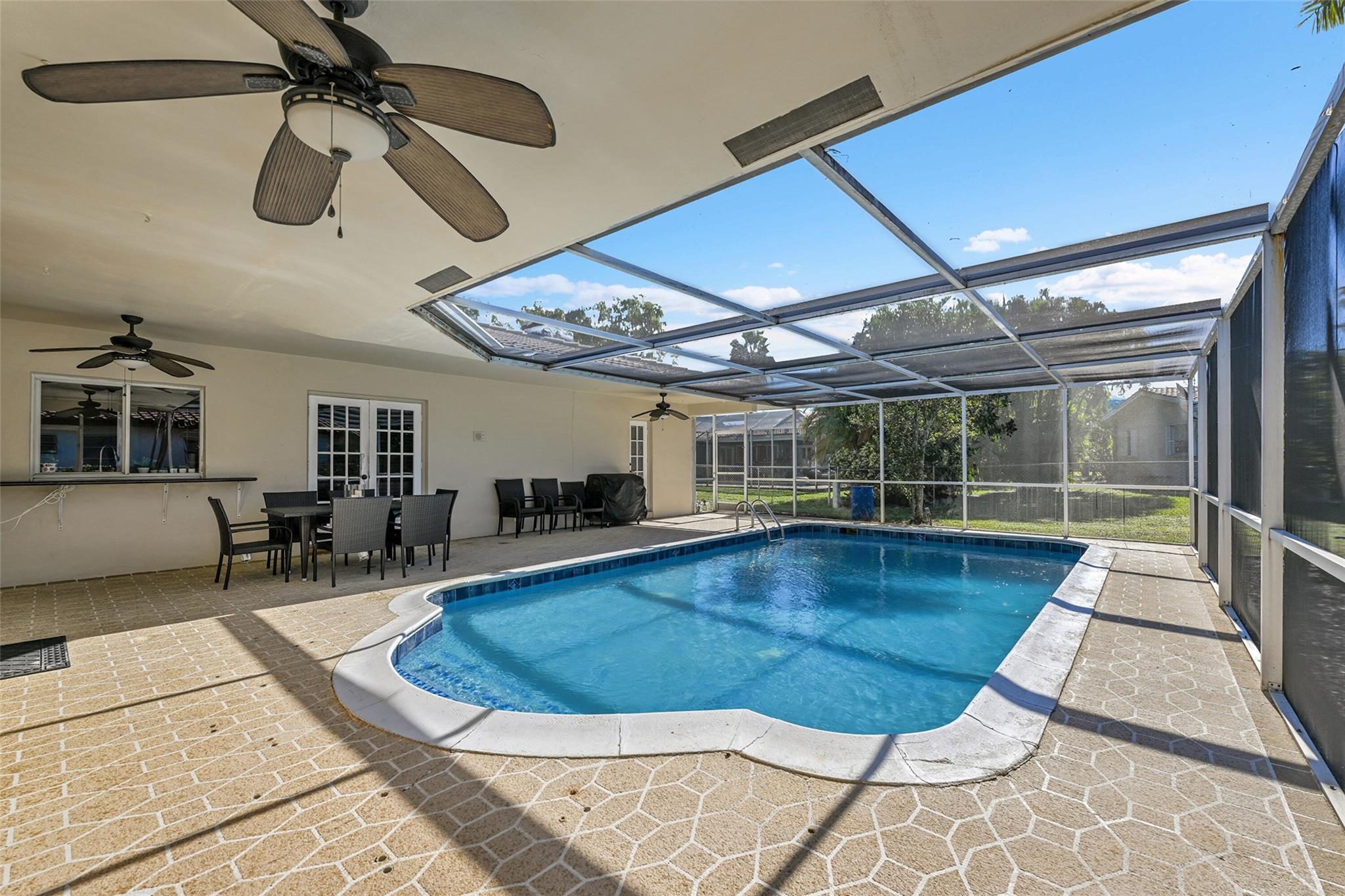 FOREST HILLS - Residential