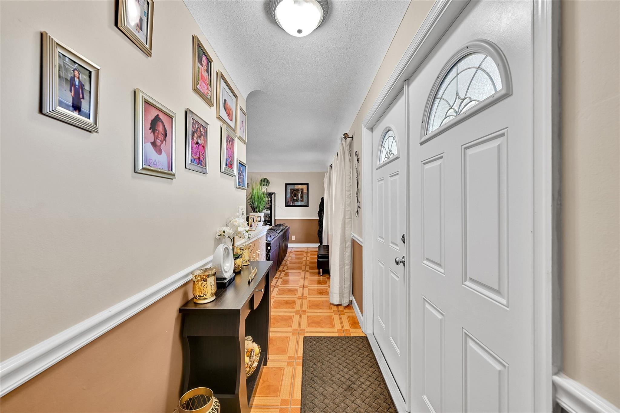 FOREST HILLS - Residential