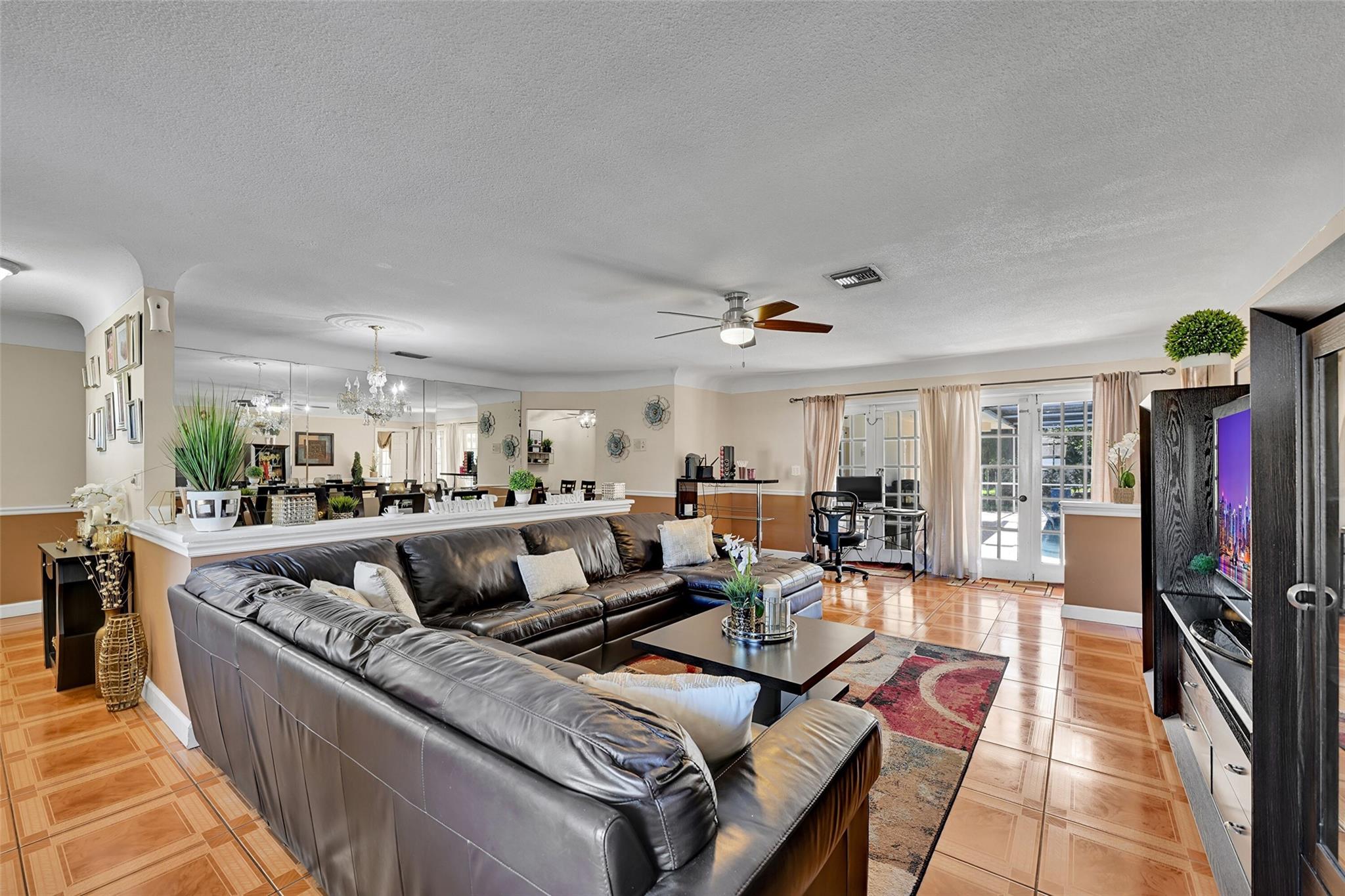 FOREST HILLS - Residential