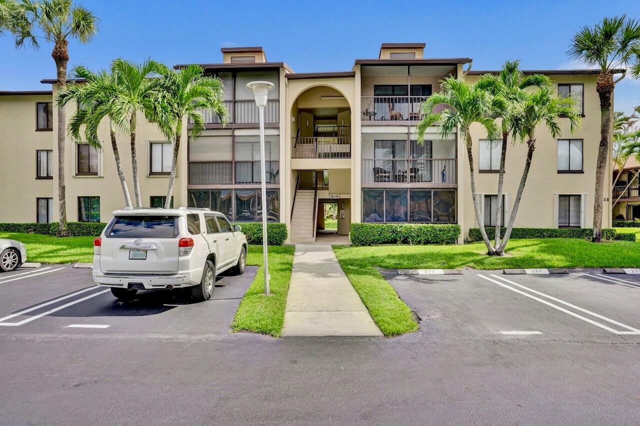 Properties 608 Sea Pine Way E2