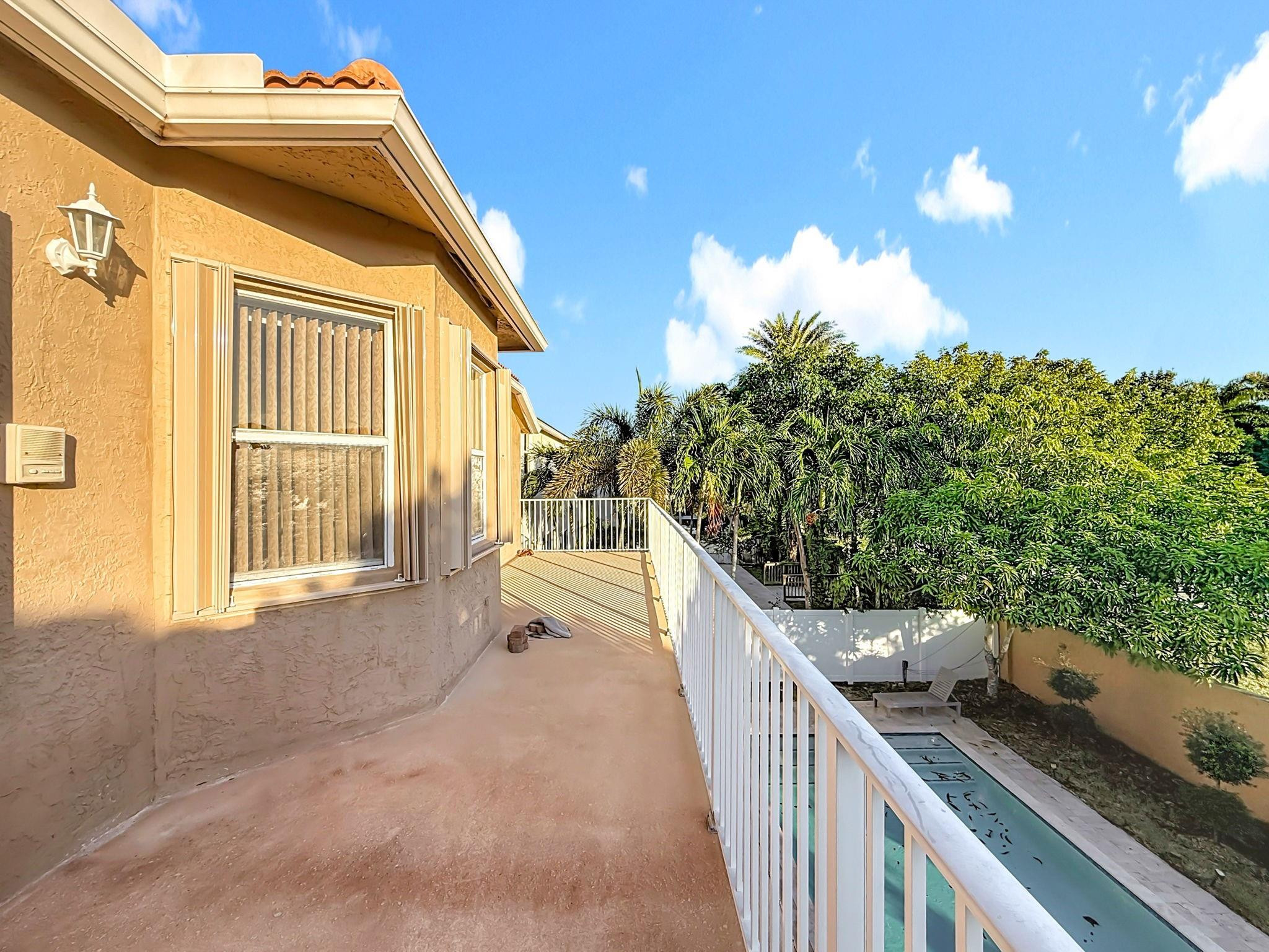 SESSA EIGHT - Residential