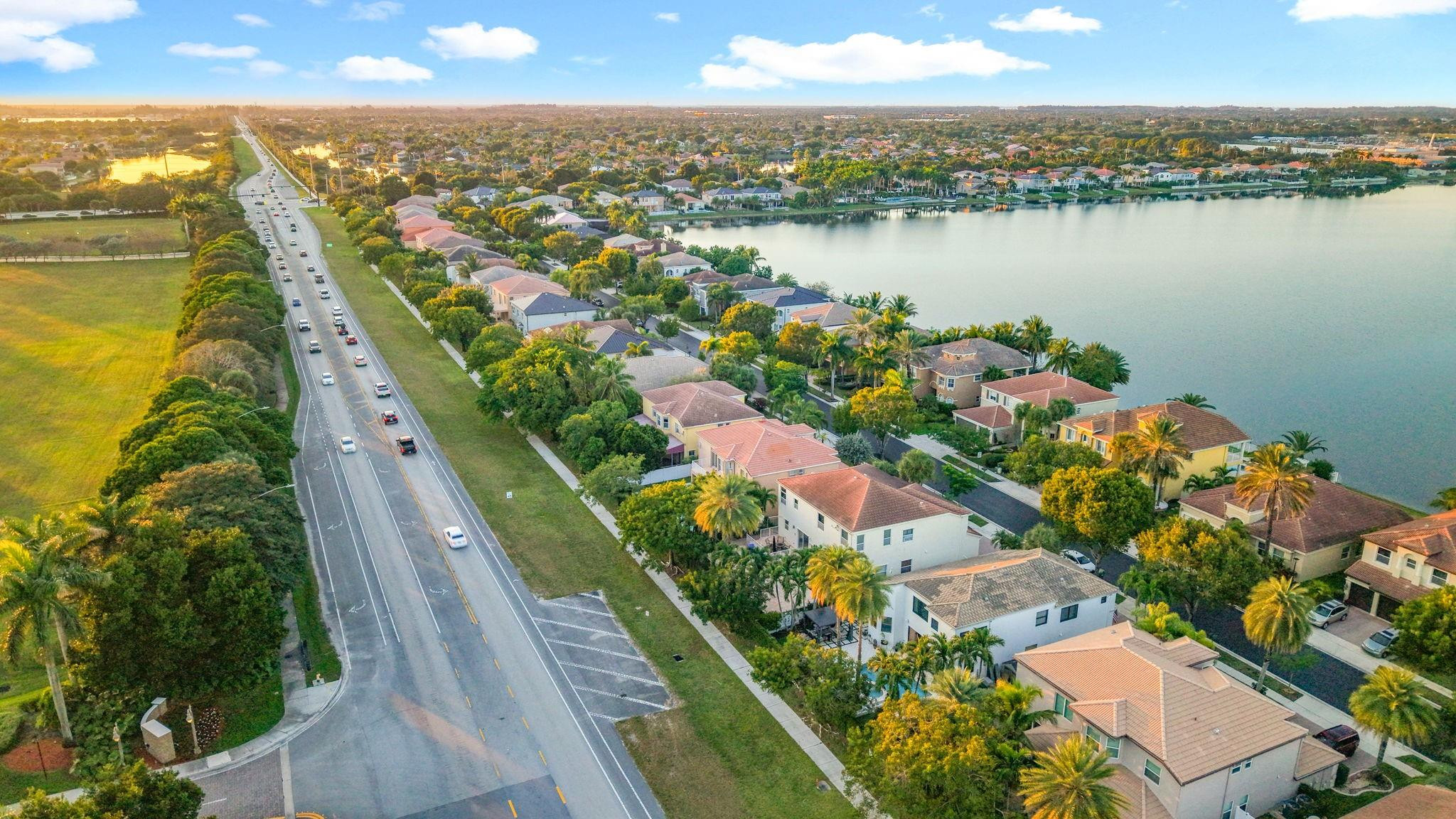 SESSA EIGHT - Residential