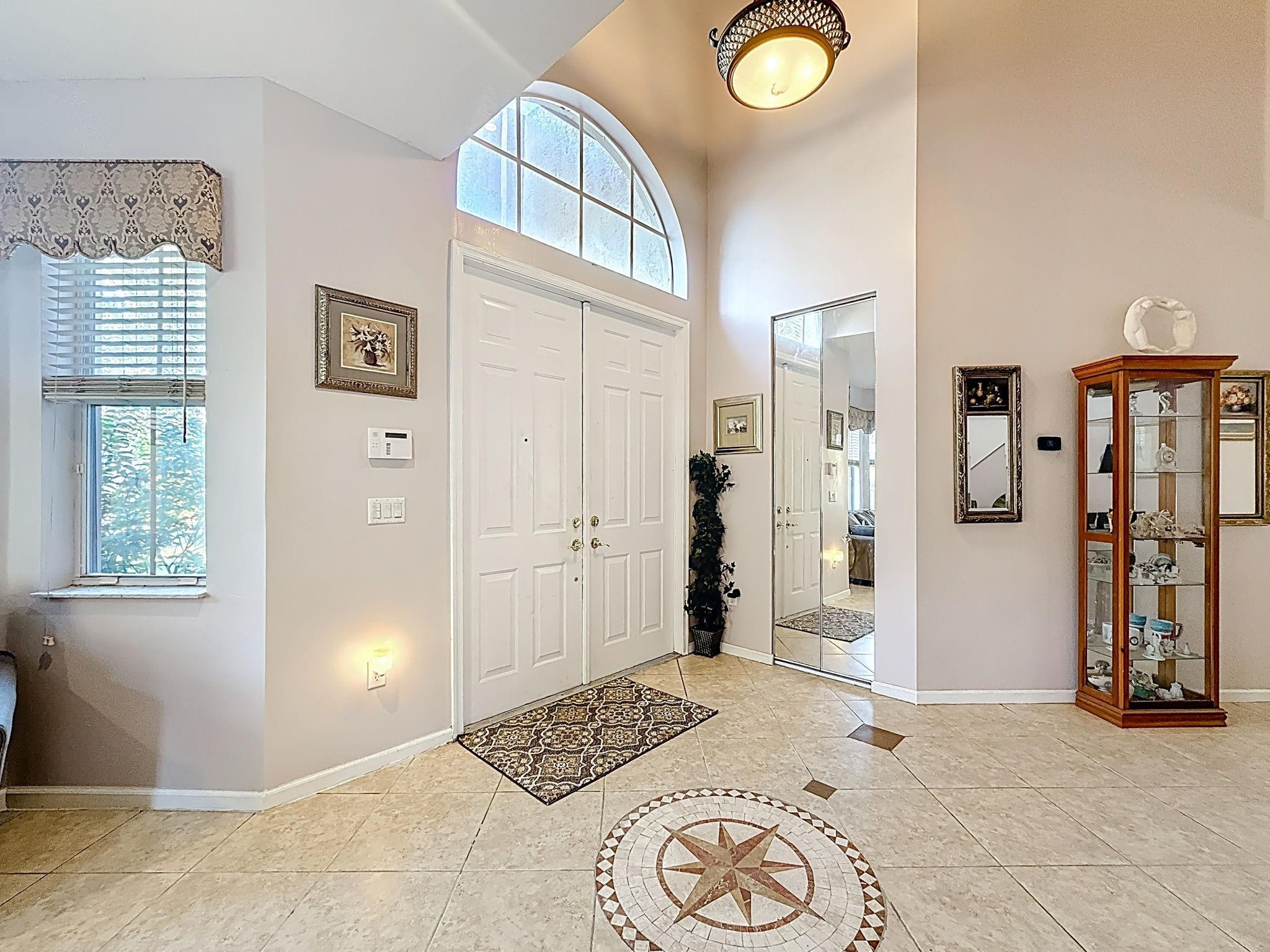 SESSA EIGHT - Residential