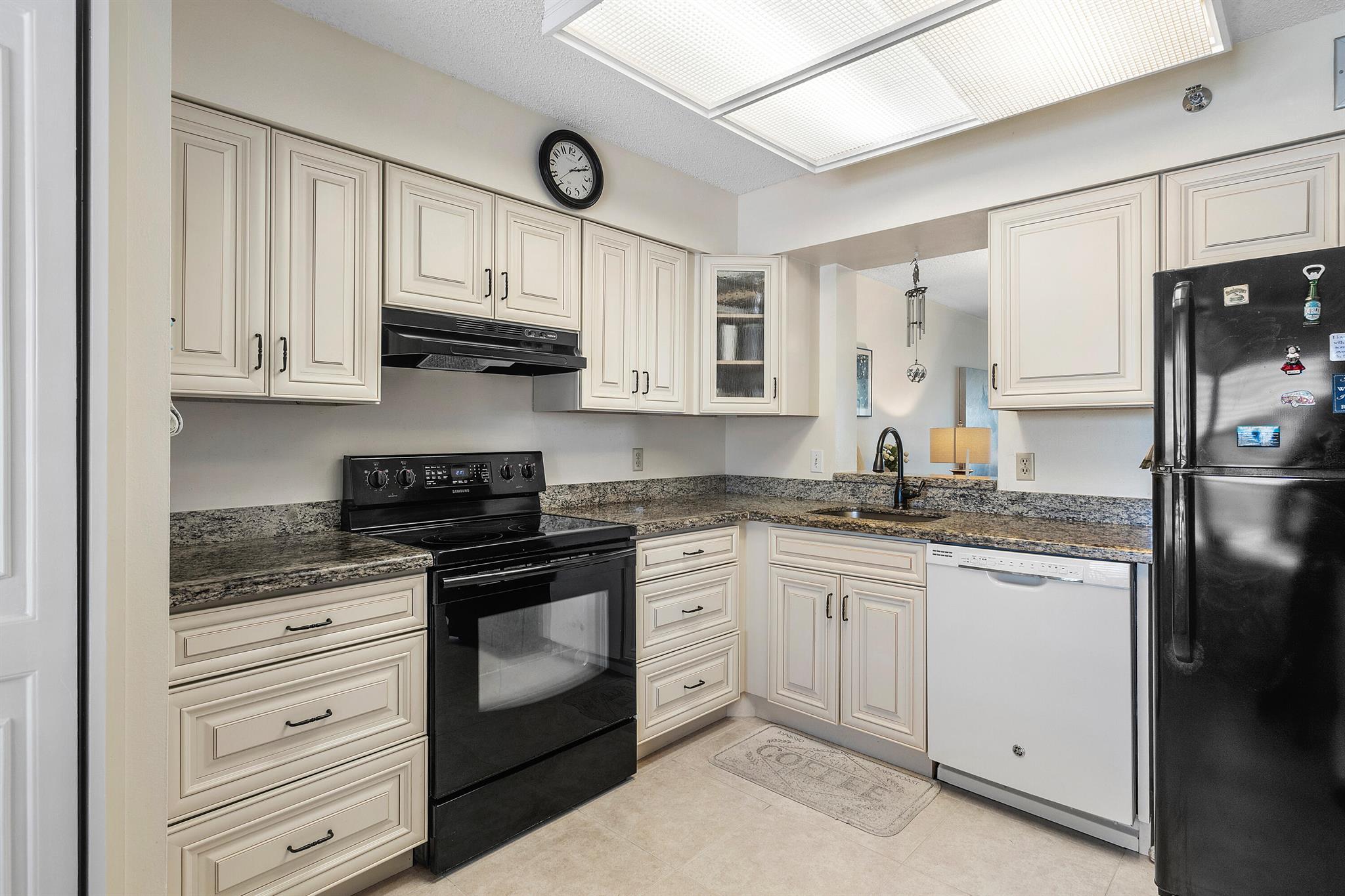 14575 Bonaire Boulevard 304