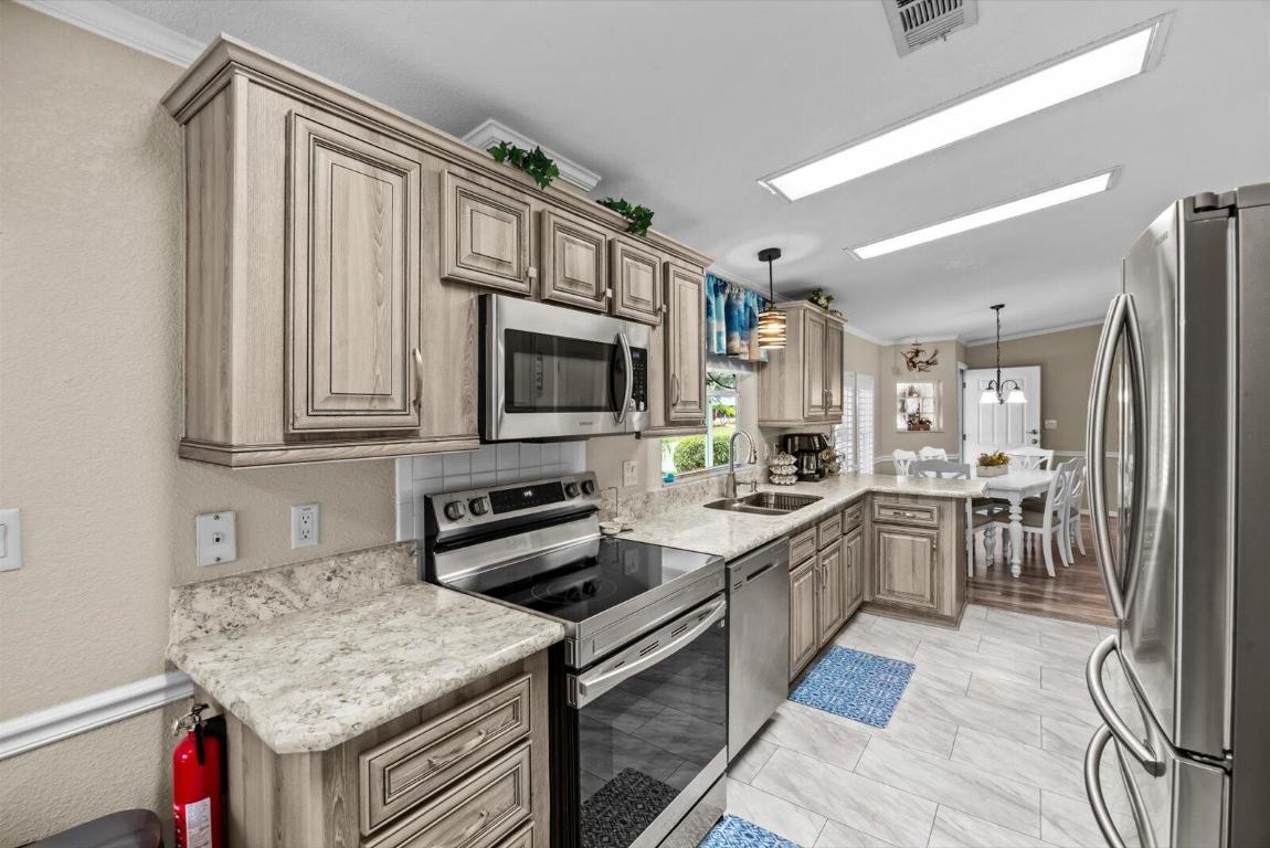 THE PRESERVE AT SAVANNA CLUB - Residential