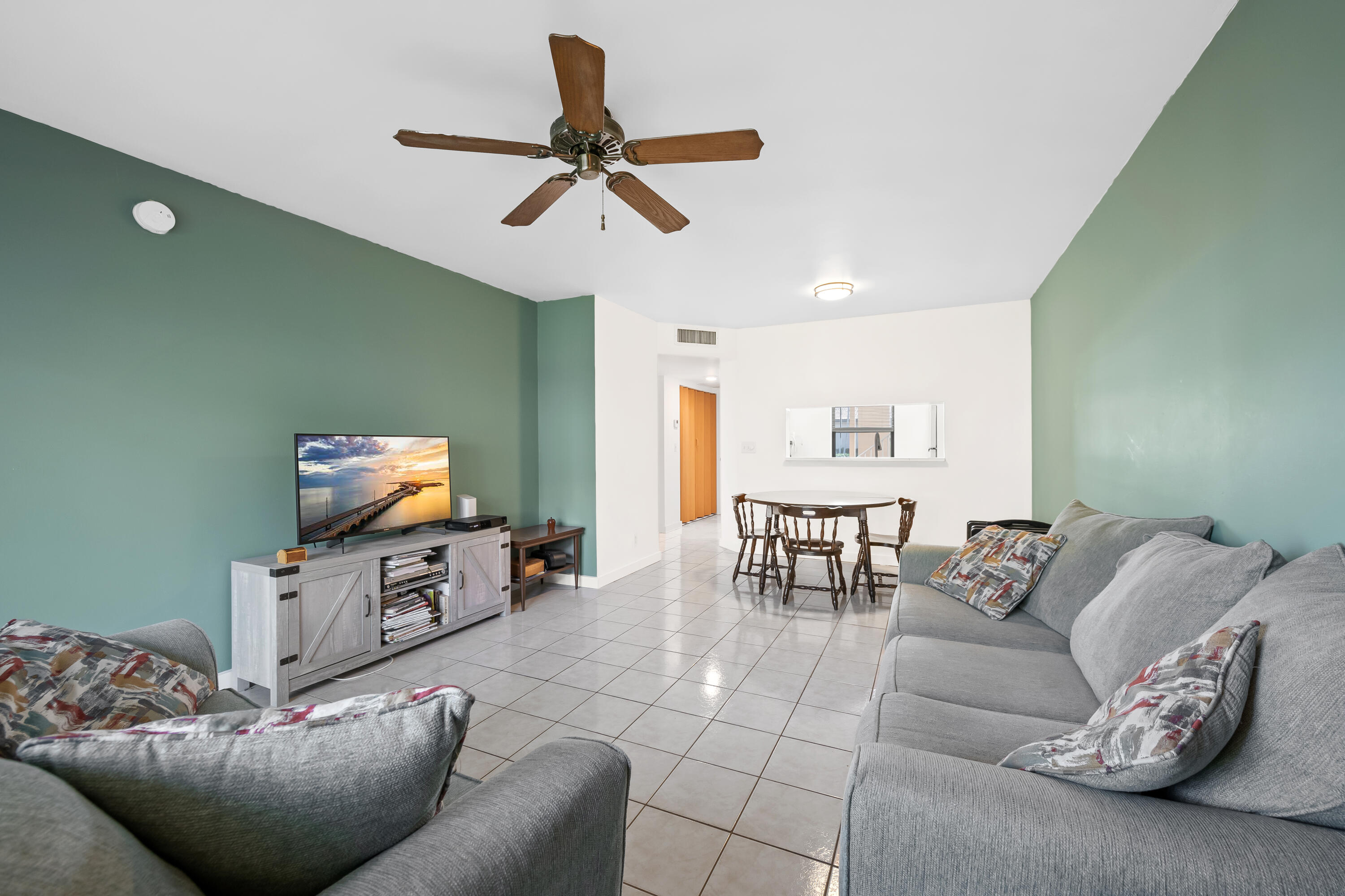 VIEWPOINTE CONDO - Residential