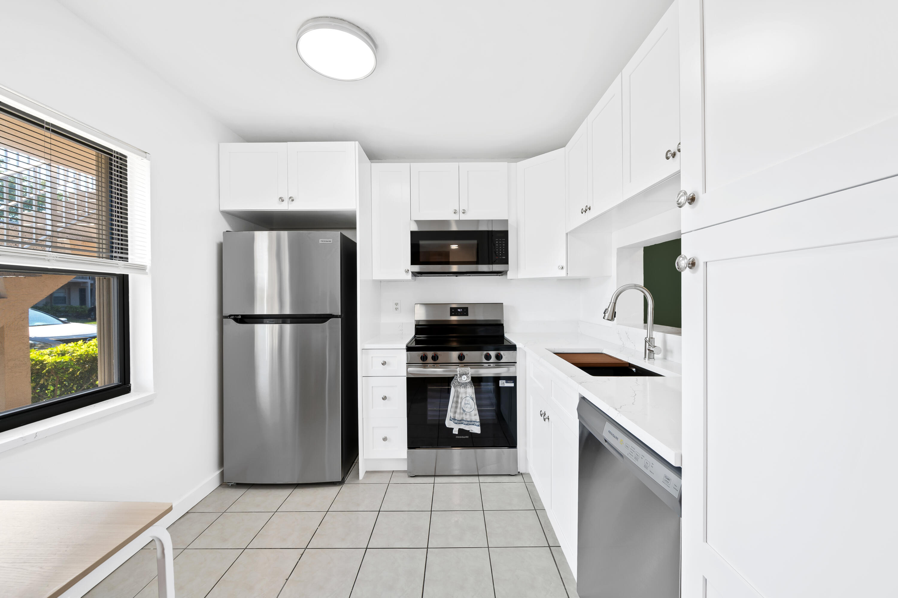 VIEWPOINTE CONDO - Residential