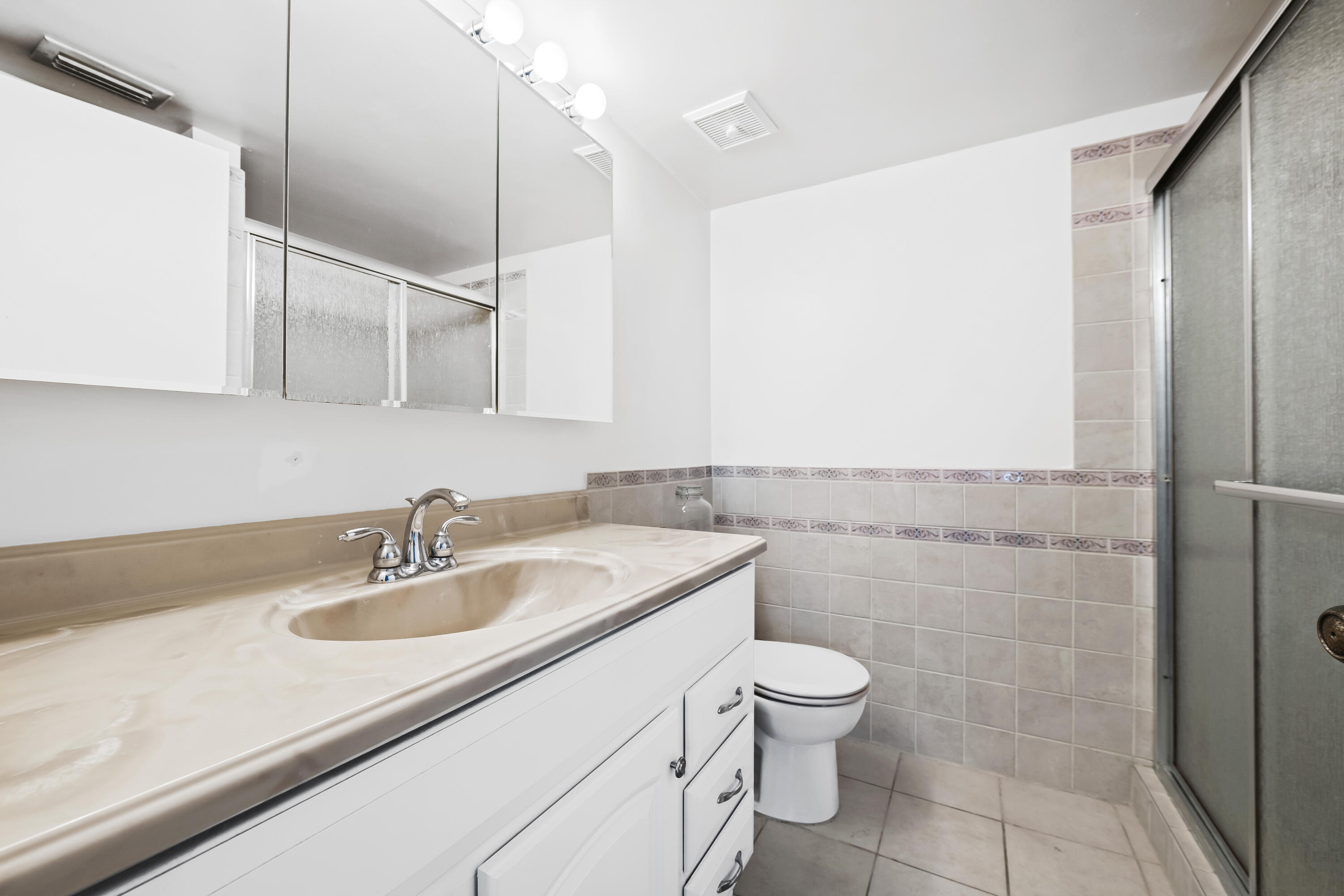 VIEWPOINTE CONDO - Residential