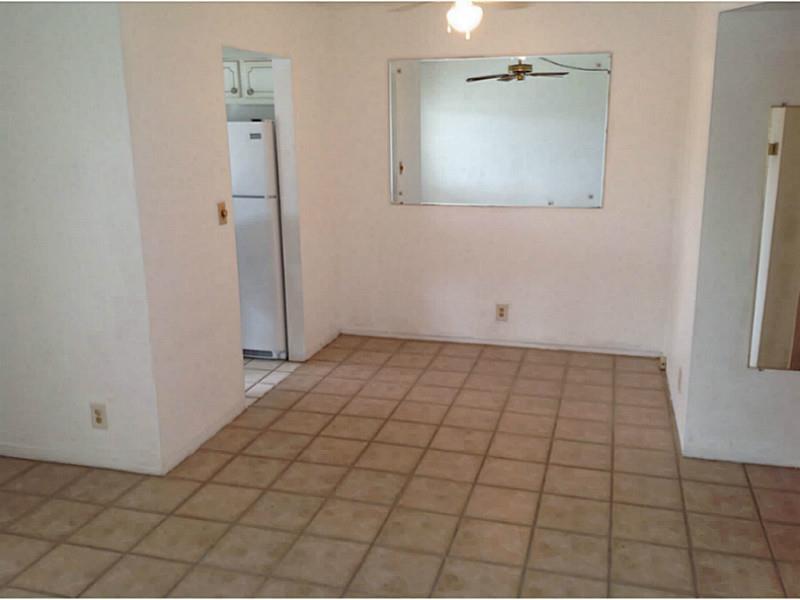 EDGEWOOD GREENS CONDO B - Residential Lease