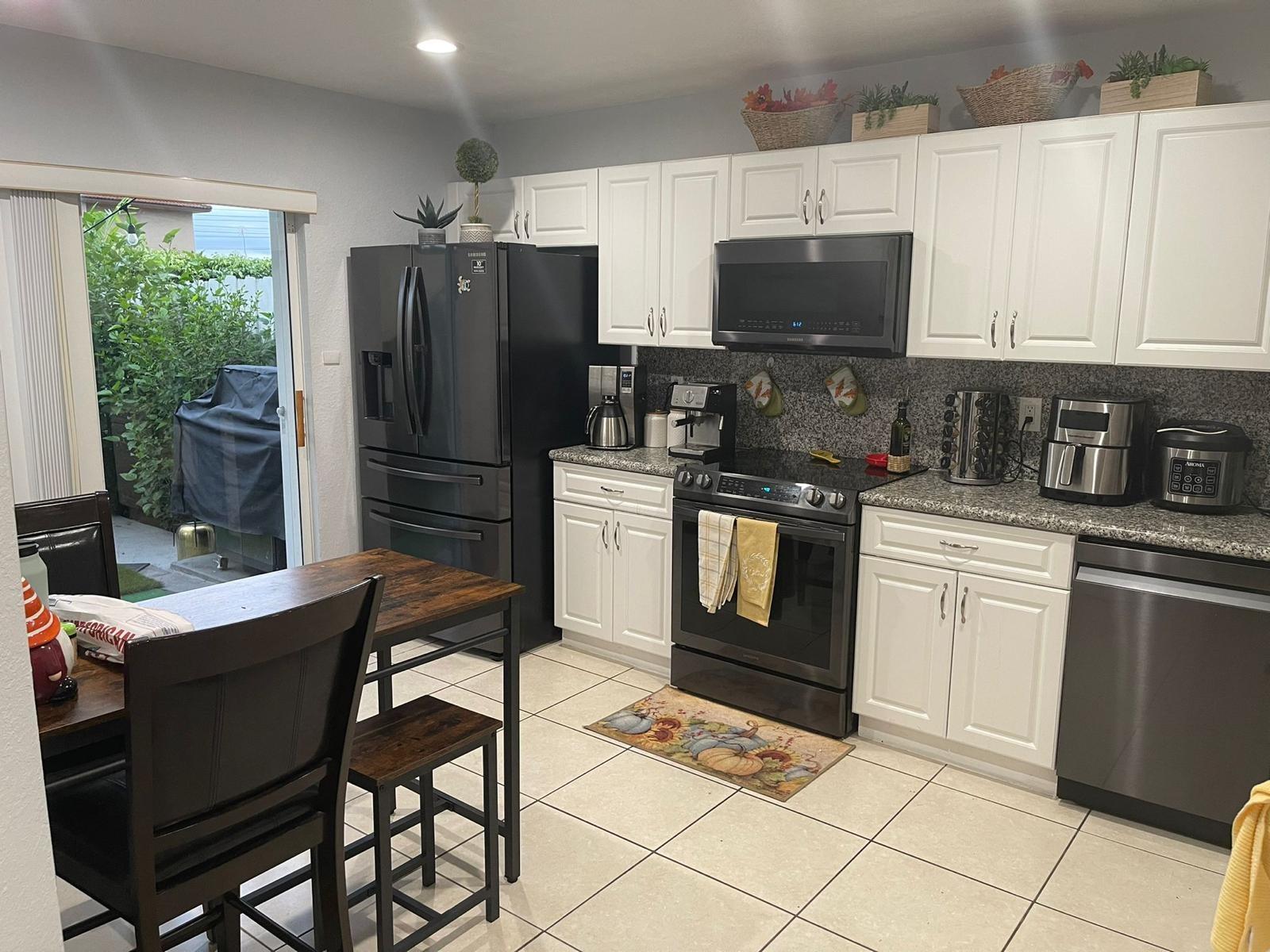 BELLA COLINA CONDO - Residential