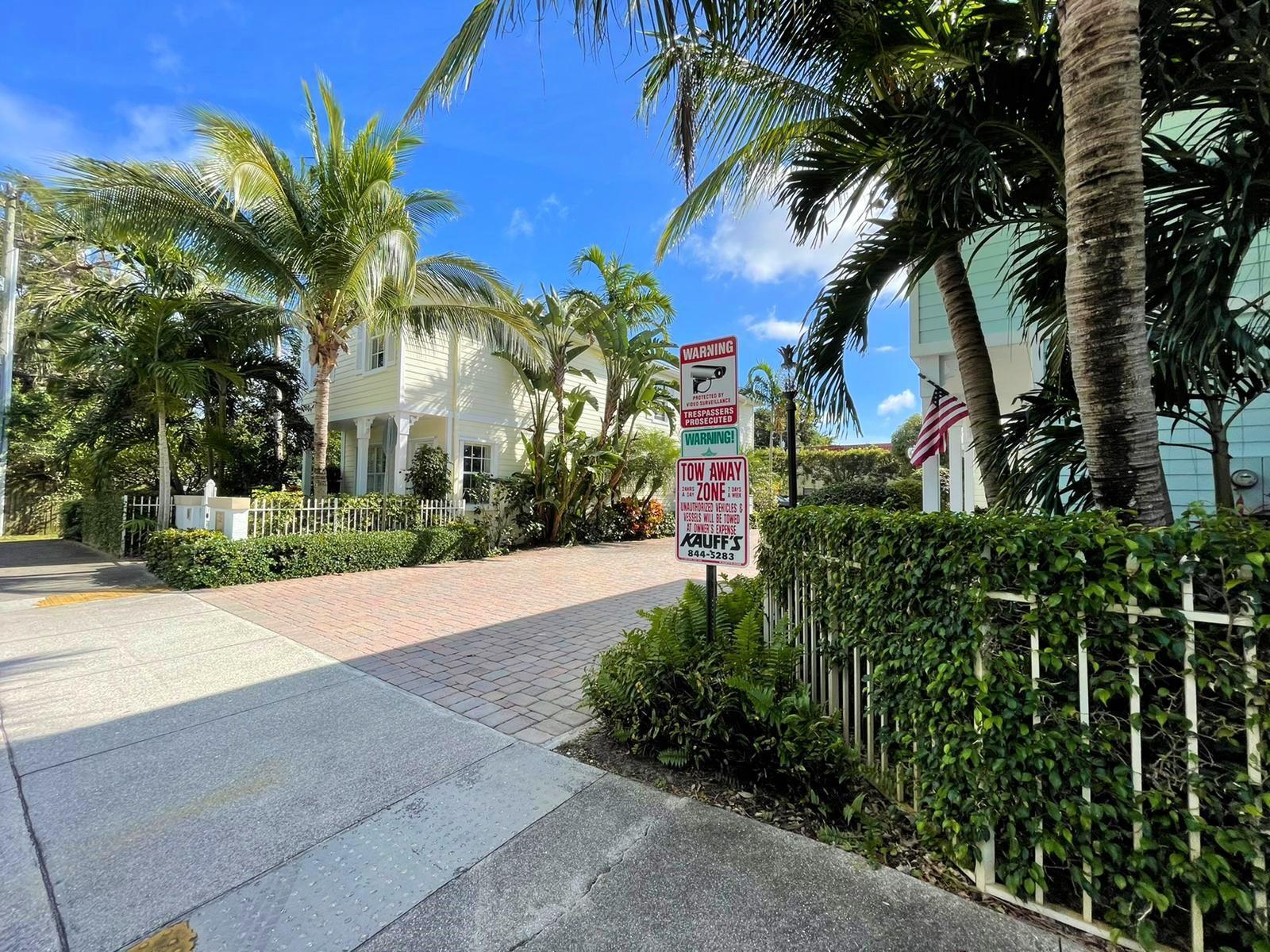 PINEAPPLE VILLAGE SOUTH - Residential
