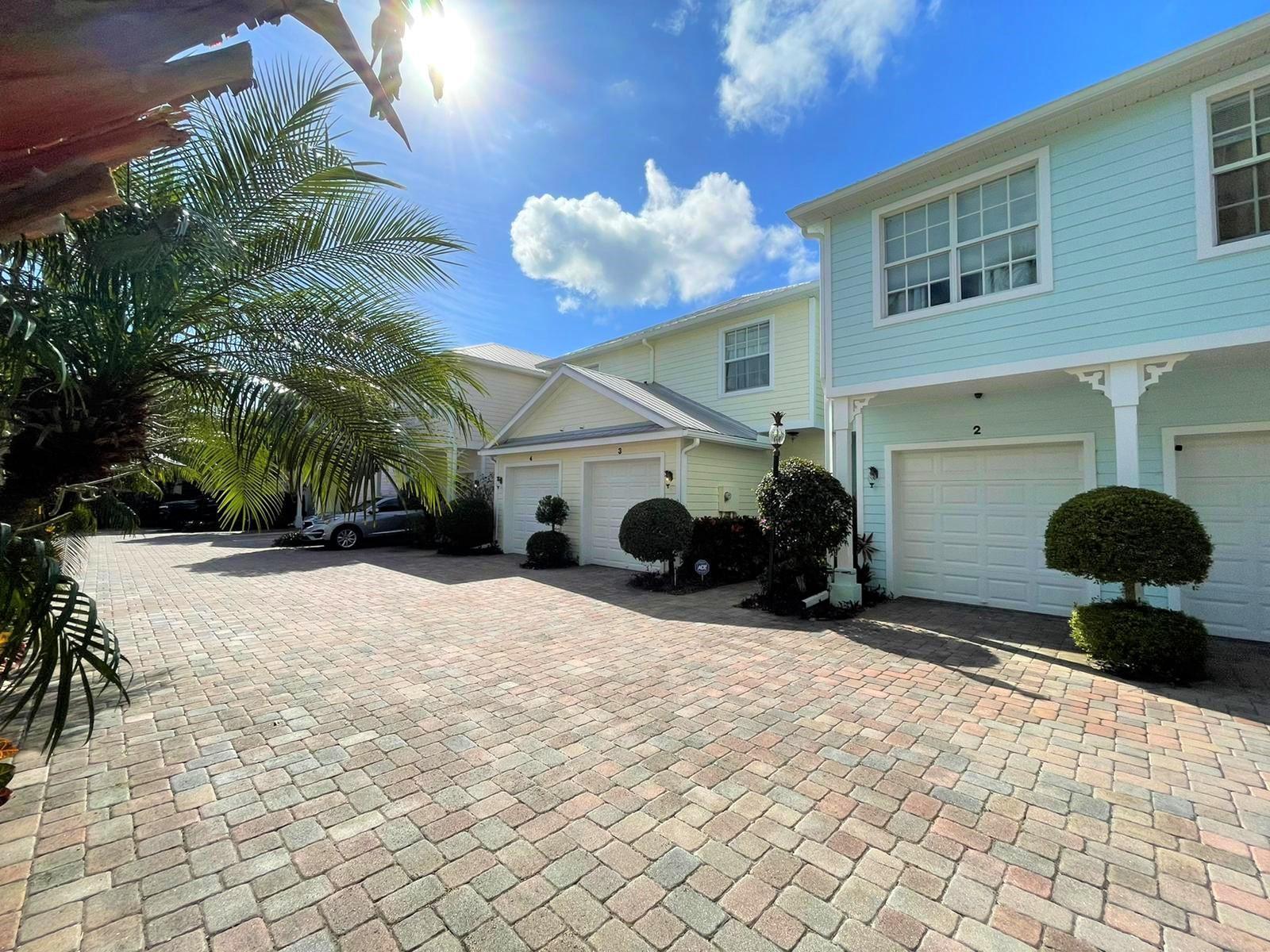 PINEAPPLE VILLAGE SOUTH - Residential