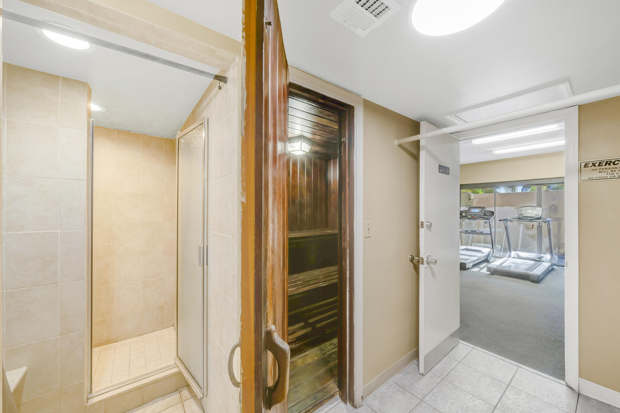 ISLAND CLUB FOUR CONDO - Residential