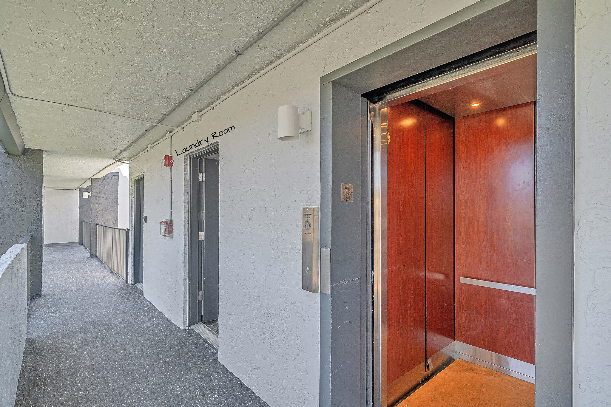 777 S Federal Highway 304-k