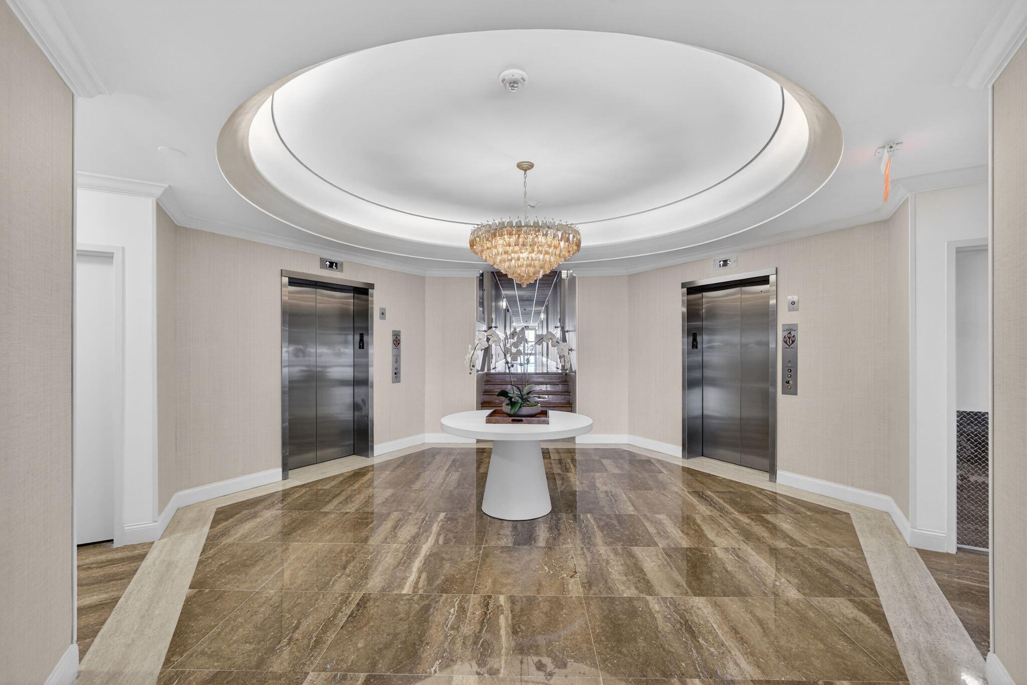 PORTOFINO CONDO PT OF LTS 15 AND 16,JARVIS PAR - Residential