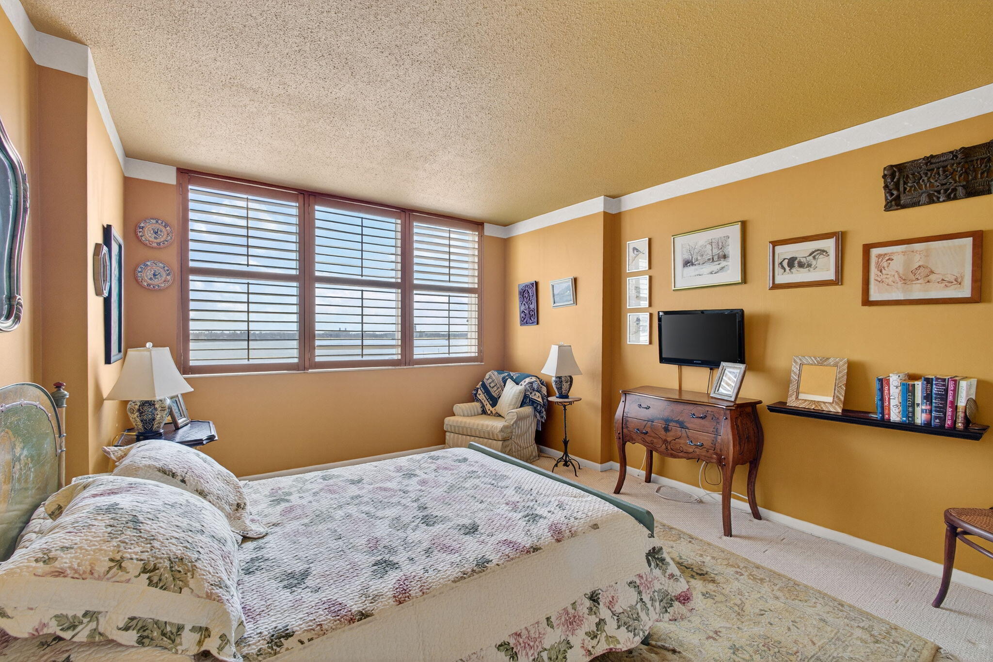 PORTOFINO CONDO PT OF LTS 15 AND 16,JARVIS PAR - Residential