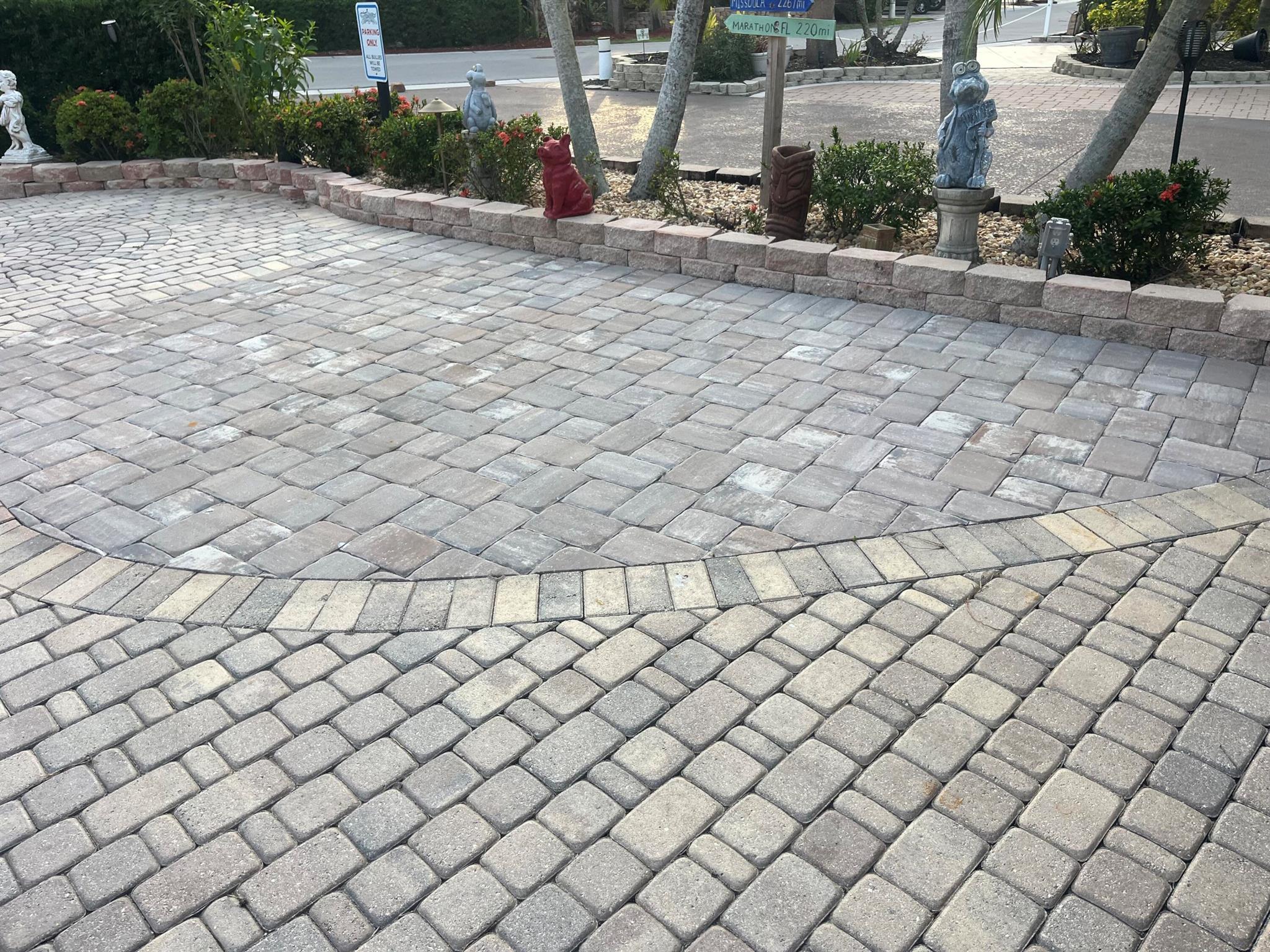 OUTDOOR RESORTS AT ST LUC - Land