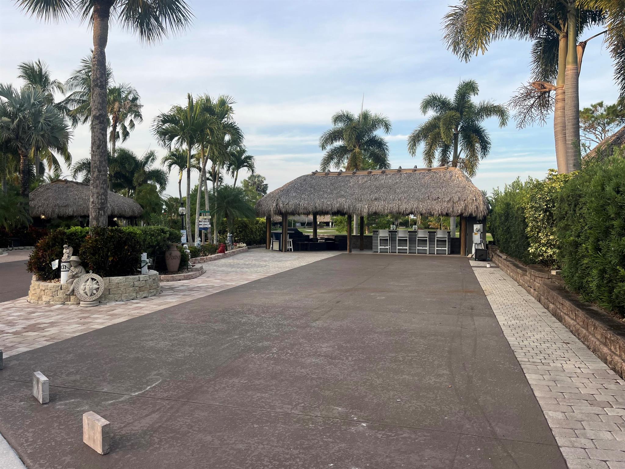 OUTDOOR RESORTS AT ST LUC - Land