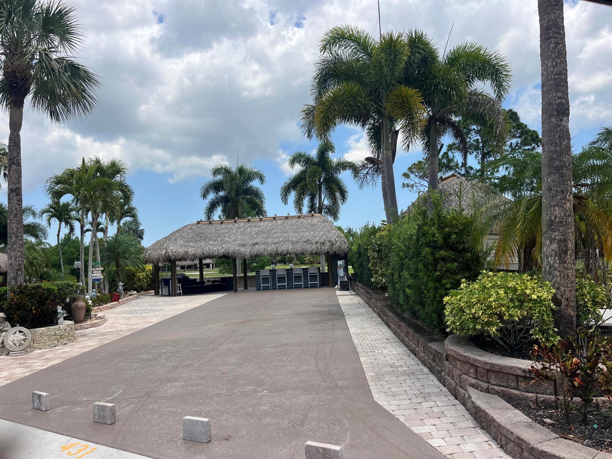 OUTDOOR RESORTS AT ST LUC - Land