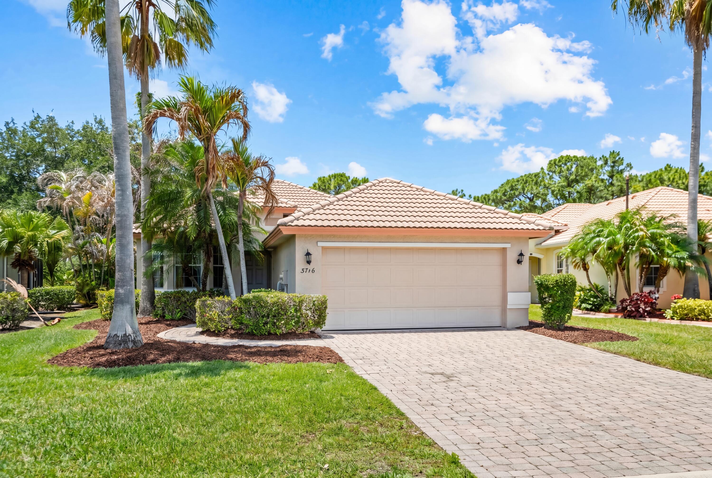 3716 NW Deer Oak Drive