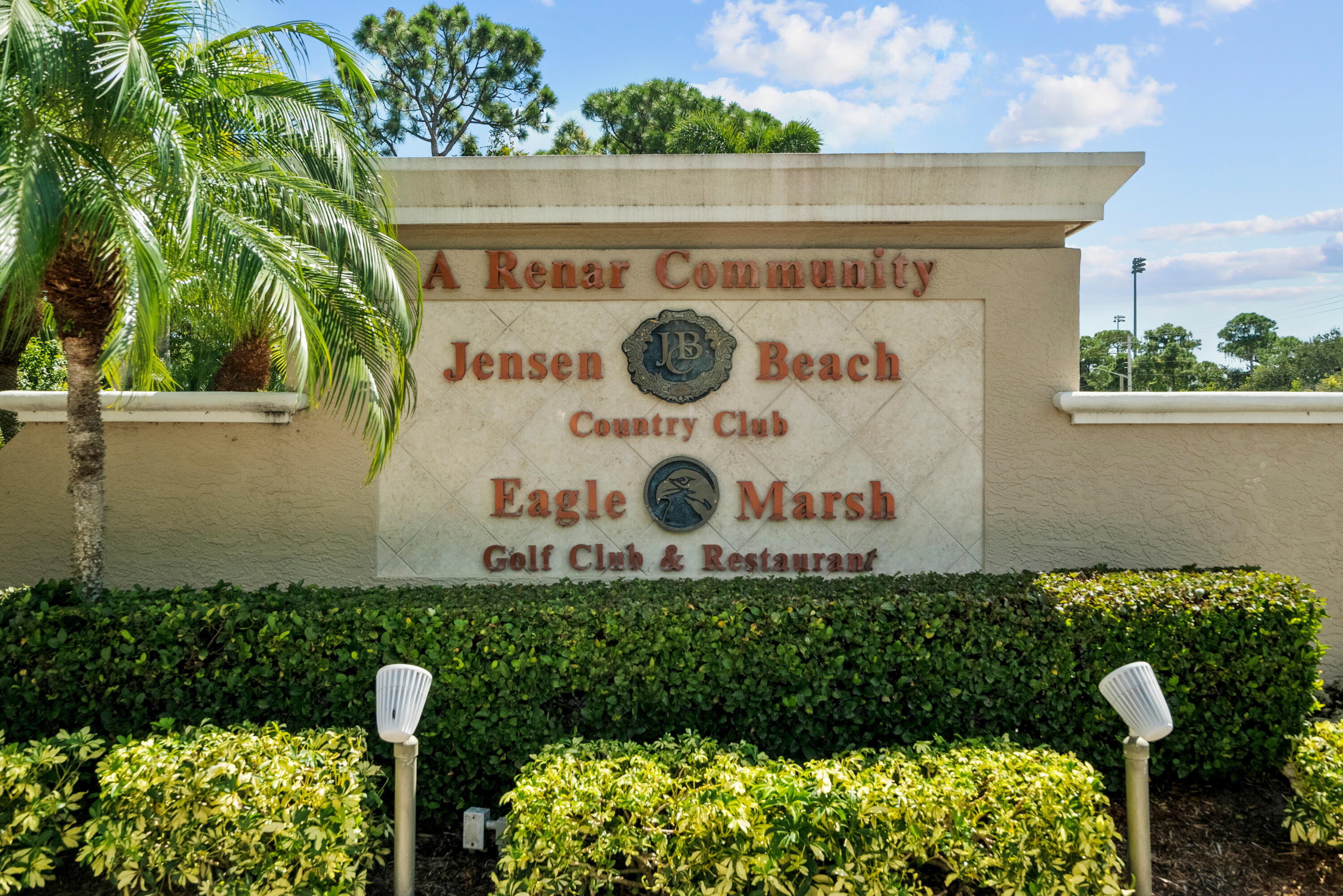 JENSEN BEACH GOLF AND COUNTRY CLUB - Residential