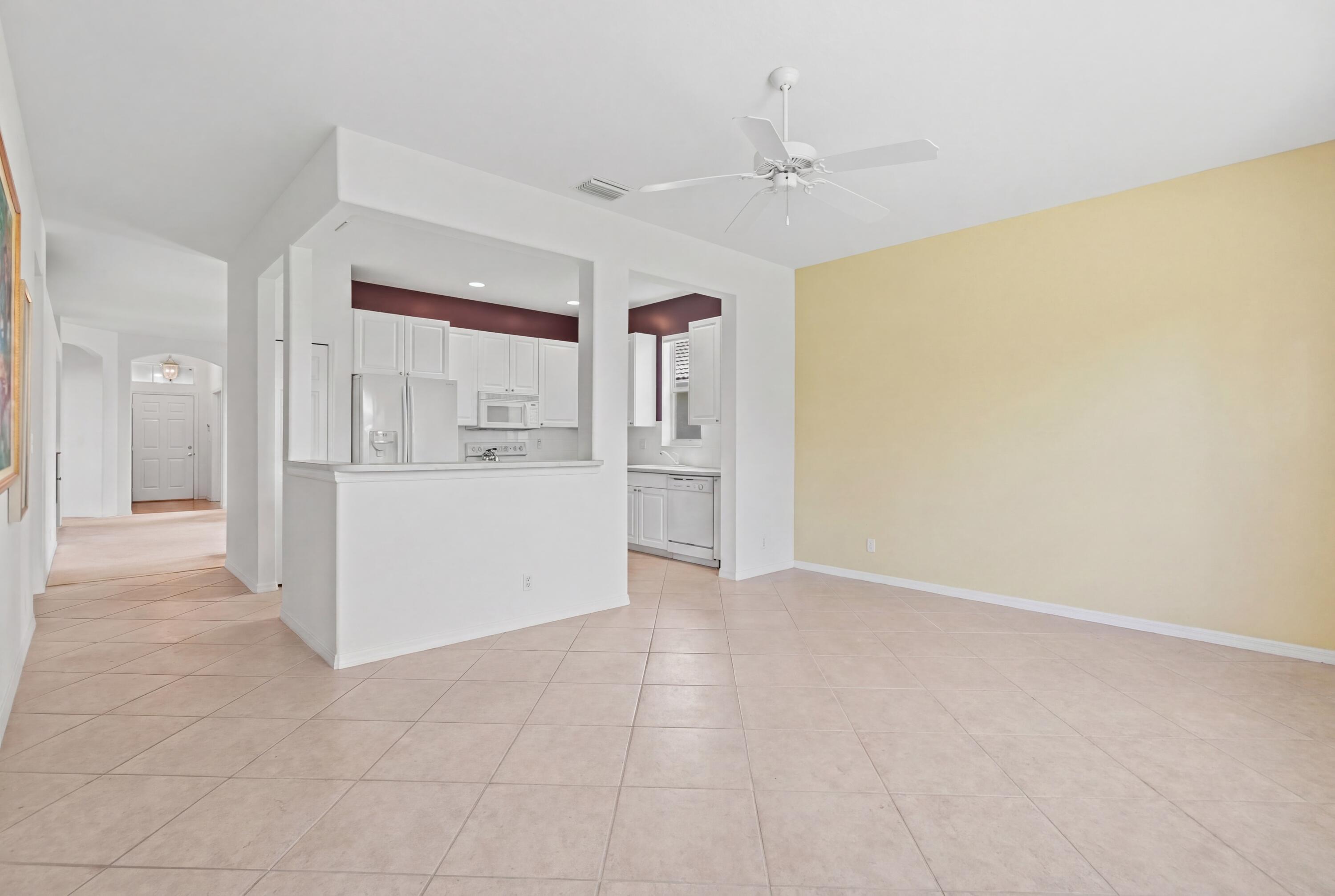 JENSEN BEACH GOLF AND COUNTRY CLUB - Residential