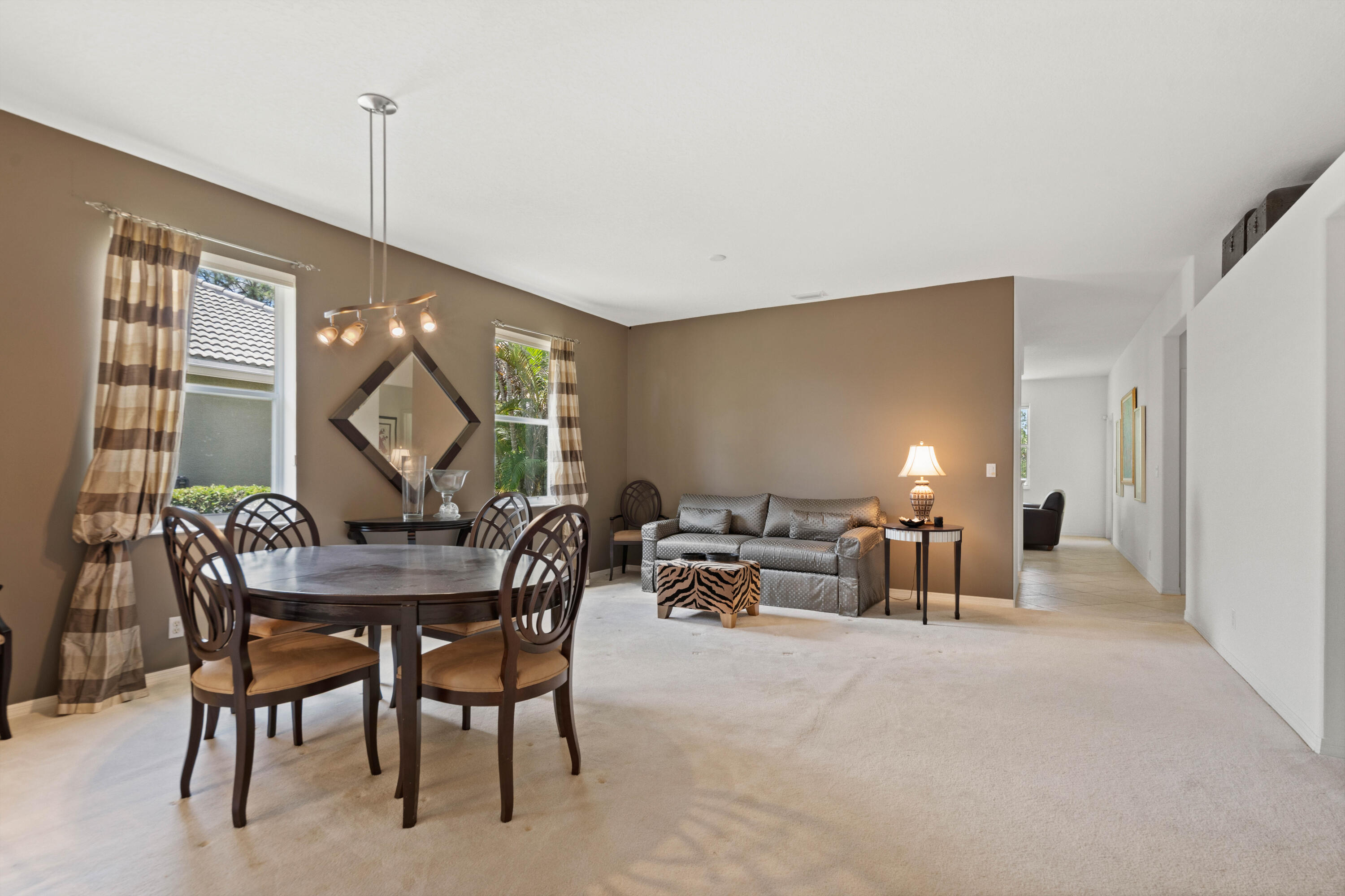 JENSEN BEACH GOLF AND COUNTRY CLUB - Residential