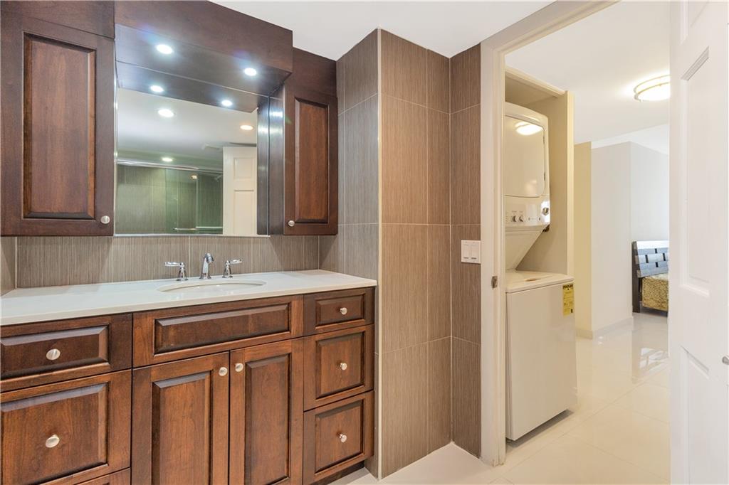 Southpoint South - Residential