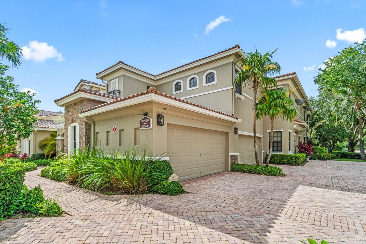 7574 Old Thyme Ct 9D