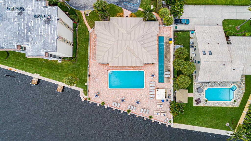 SNUG HARBOR GARDENS CONDO - Residential