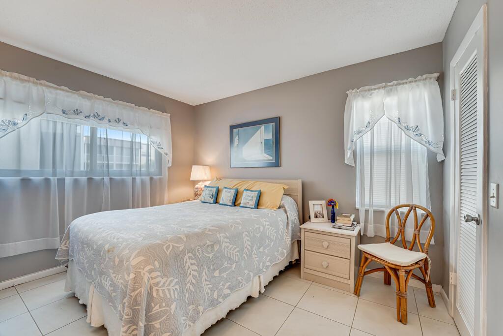 SNUG HARBOR GARDENS CONDO - Residential