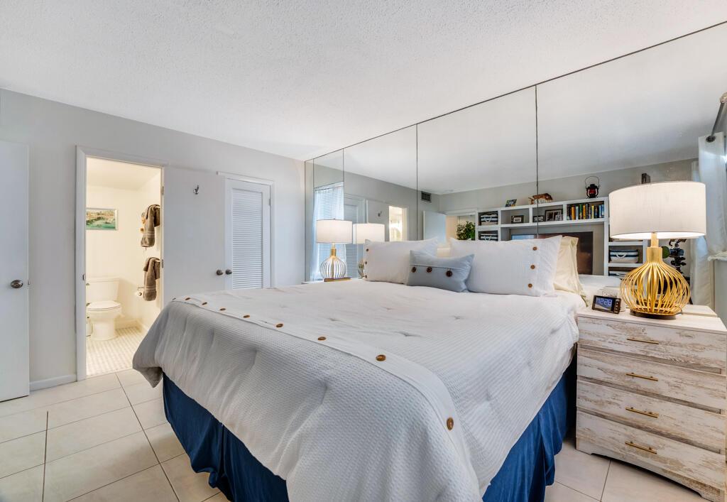 SNUG HARBOR GARDENS CONDO - Residential