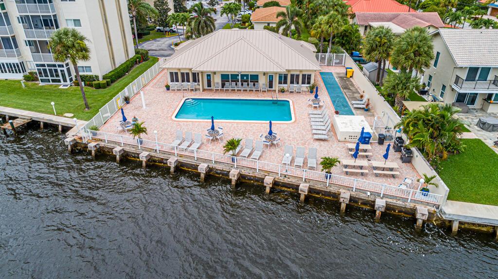 SNUG HARBOR GARDENS CONDO - Residential