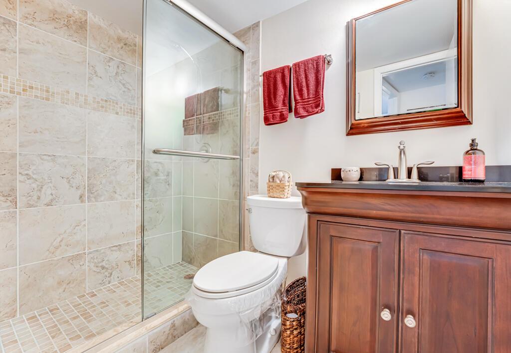 SNUG HARBOR GARDENS CONDO - Residential