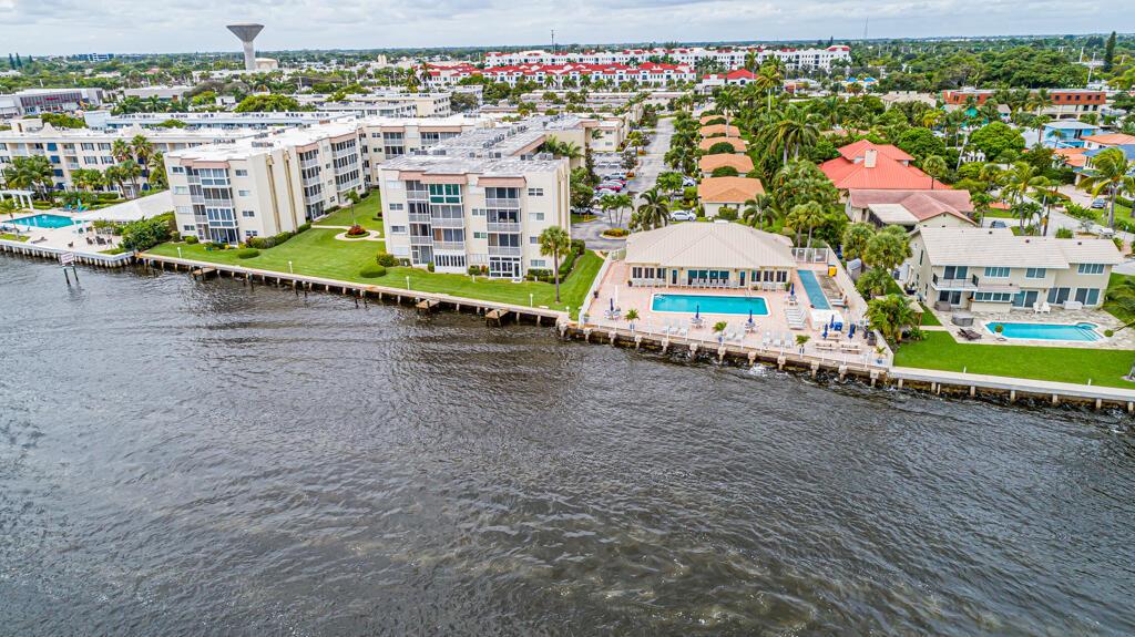 SNUG HARBOR GARDENS CONDO - Residential