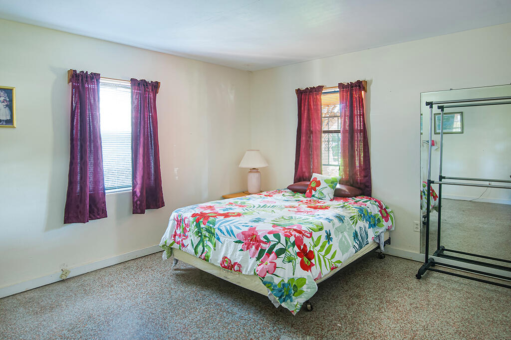 VERO BEACH ESTATES - Residential