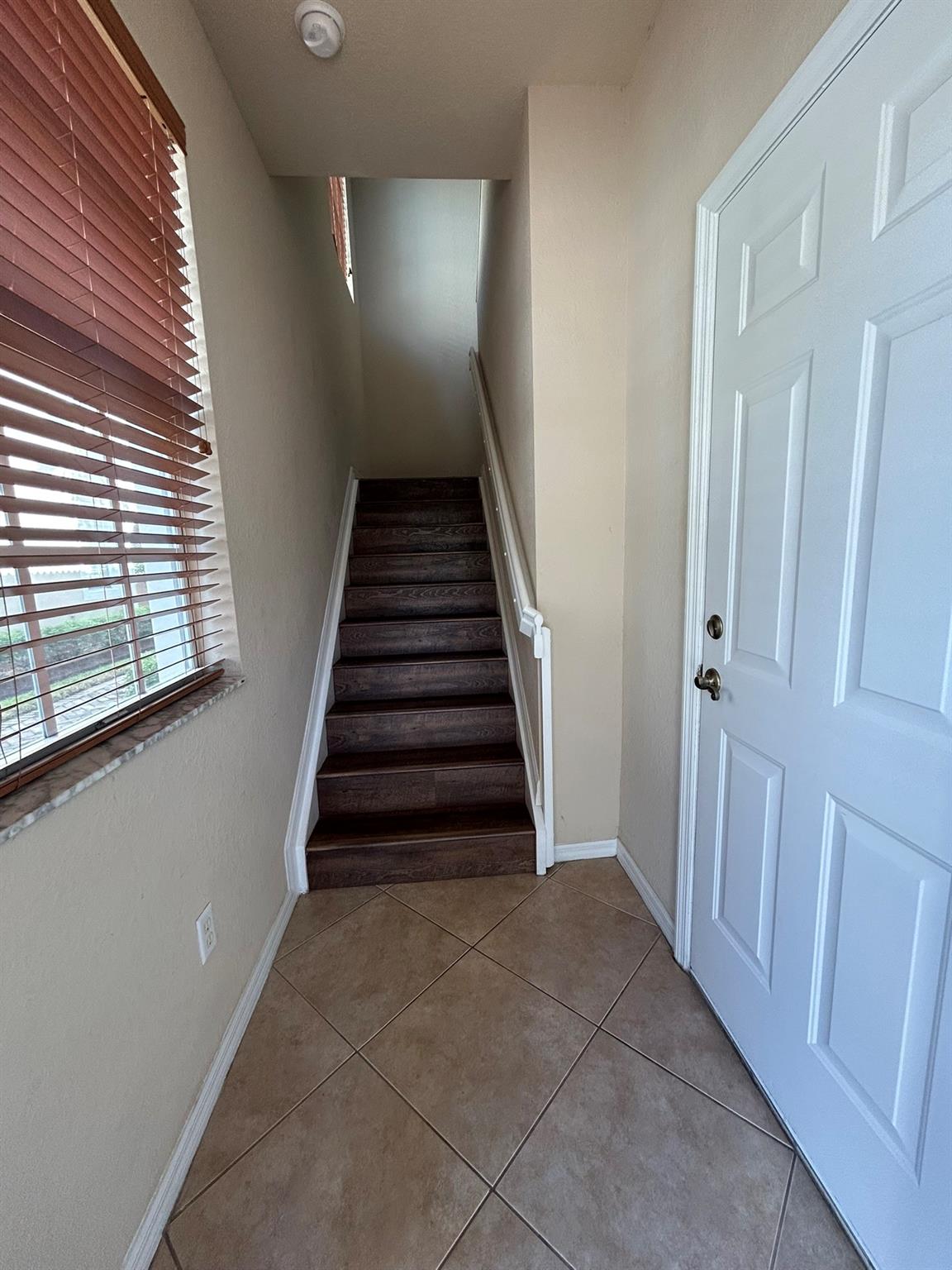 Hampton Hills Condo - Residential Lease