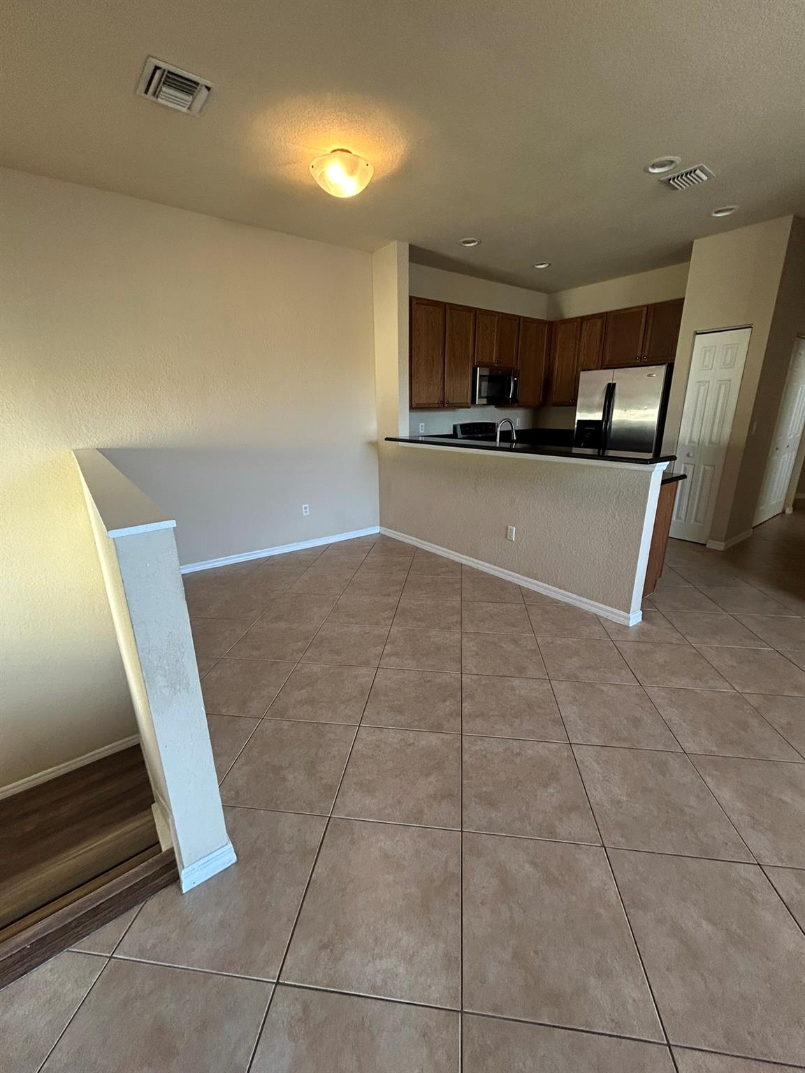 Hampton Hills Condo - Residential Lease
