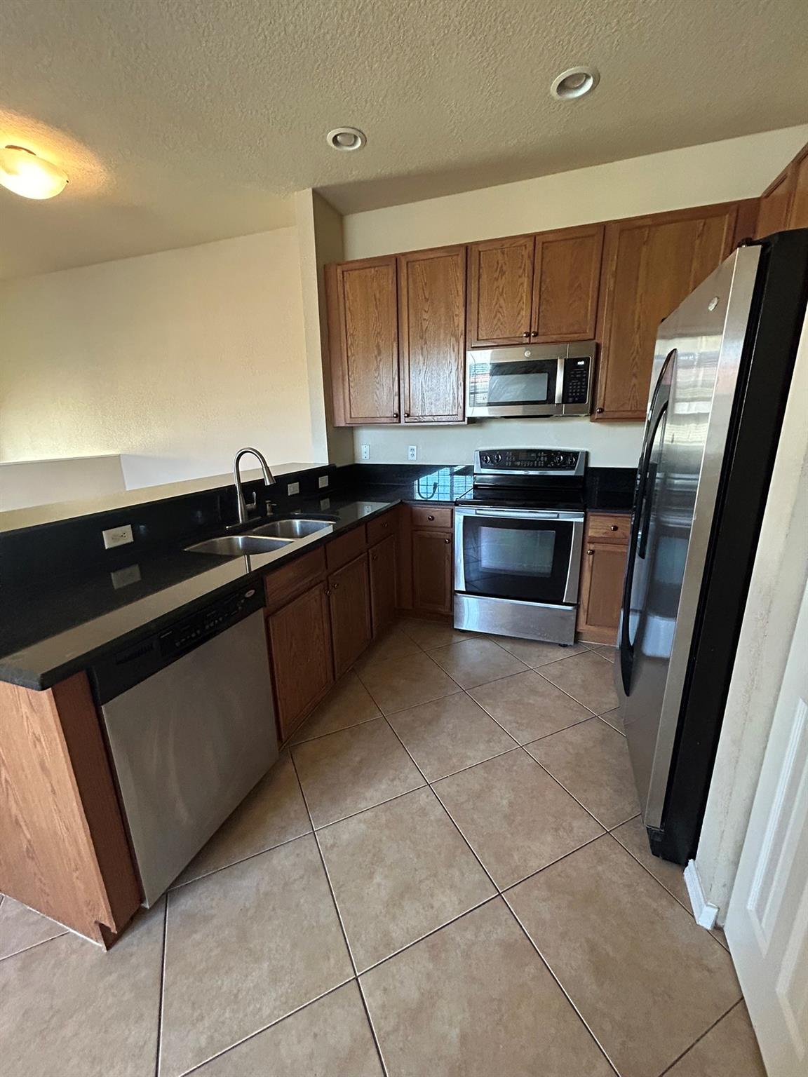 Hampton Hills Condo - Residential Lease