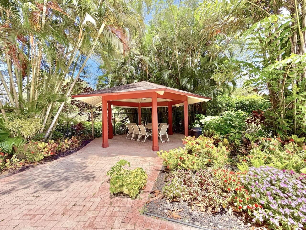 NO 1 PALM-AIRE COUNTRY CLUB - Residential