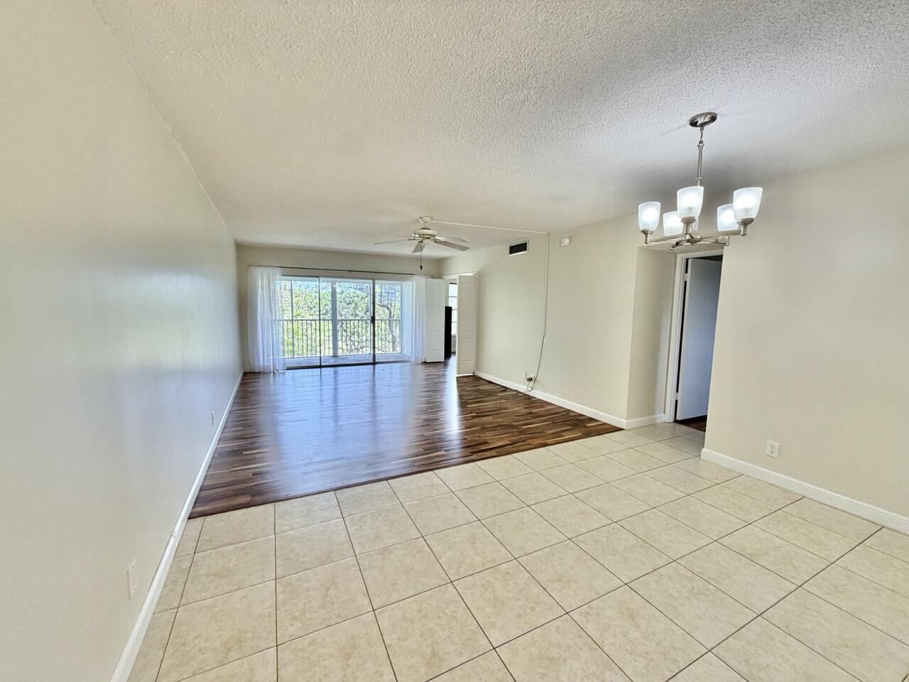 NO 1 PALM-AIRE COUNTRY CLUB - Residential