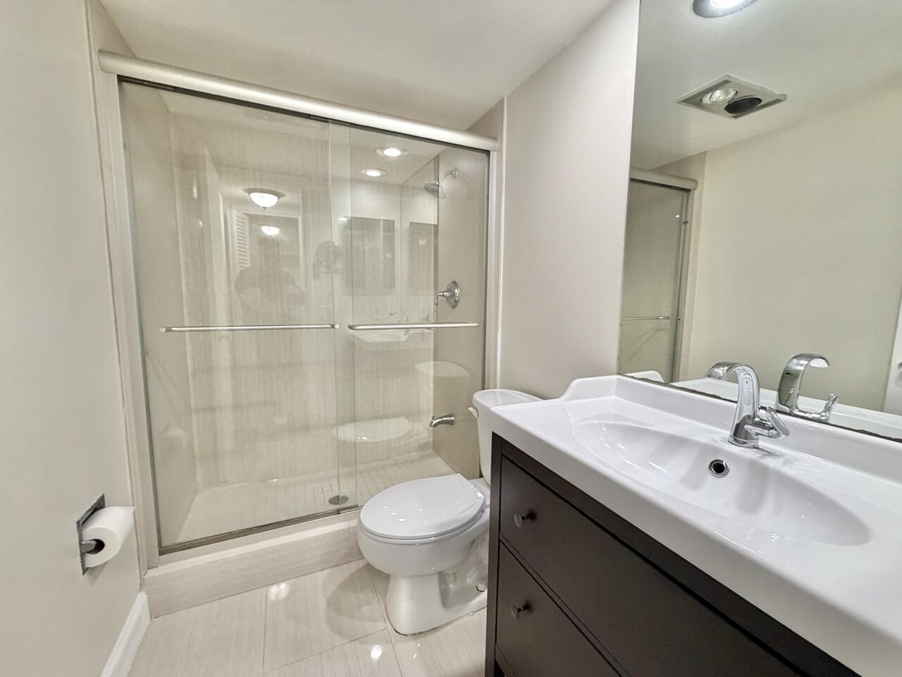 NO 1 PALM-AIRE COUNTRY CLUB - Residential