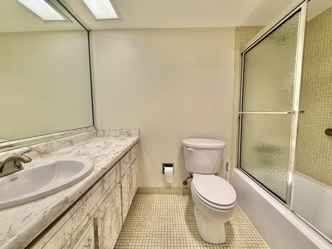 NO 1 PALM-AIRE COUNTRY CLUB - Residential