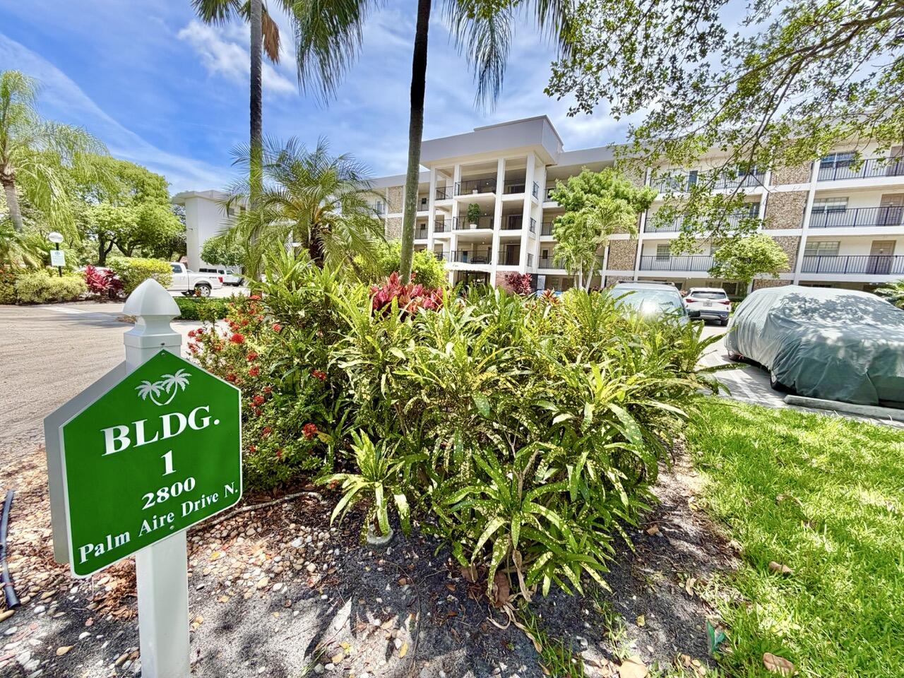 NO 1 PALM-AIRE COUNTRY CLUB - Residential