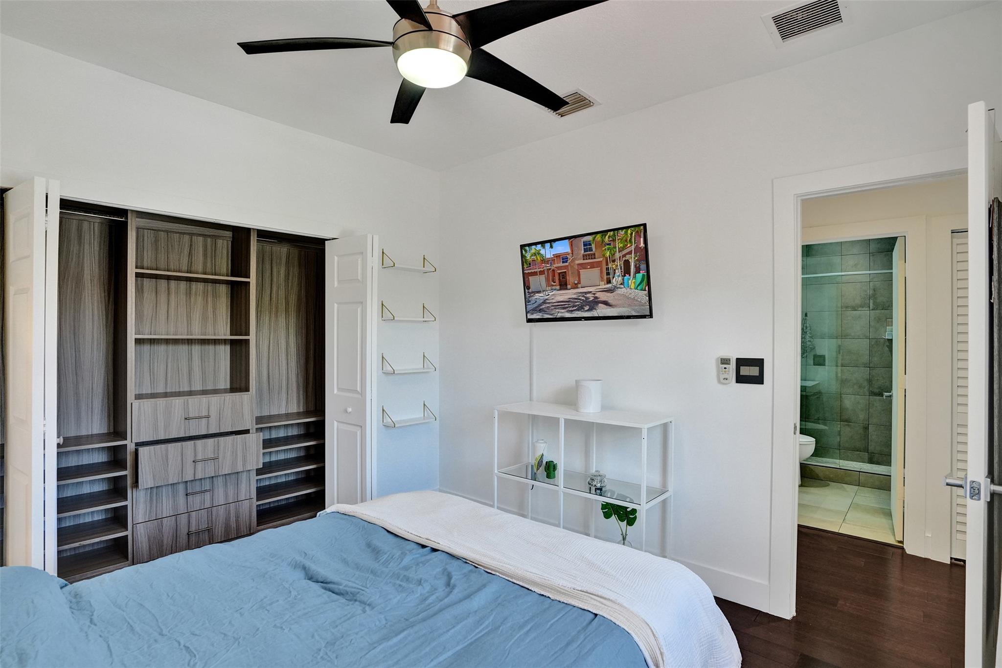 Toscana at Venetian Isles - Residential