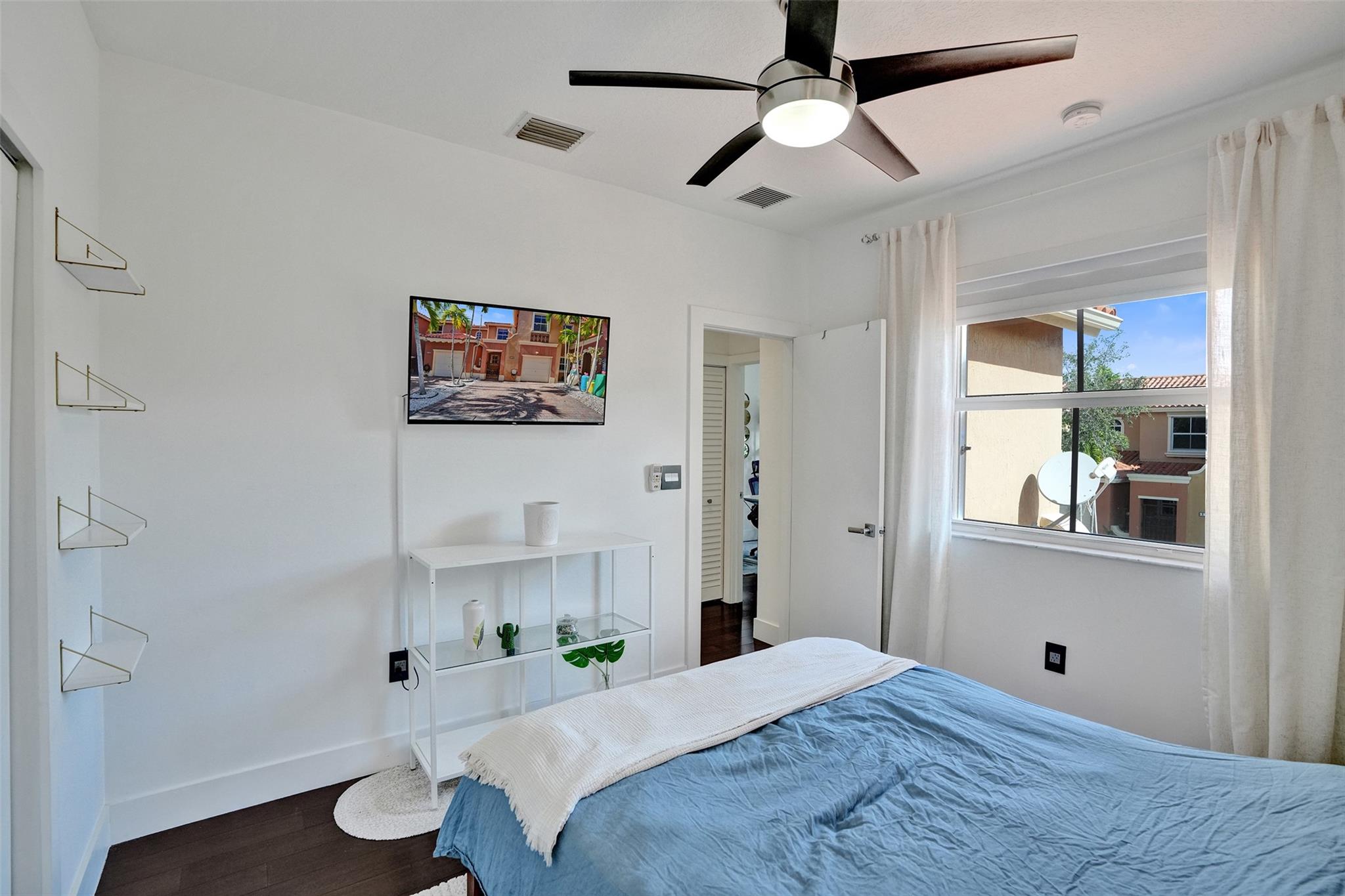 Toscana at Venetian Isles - Residential